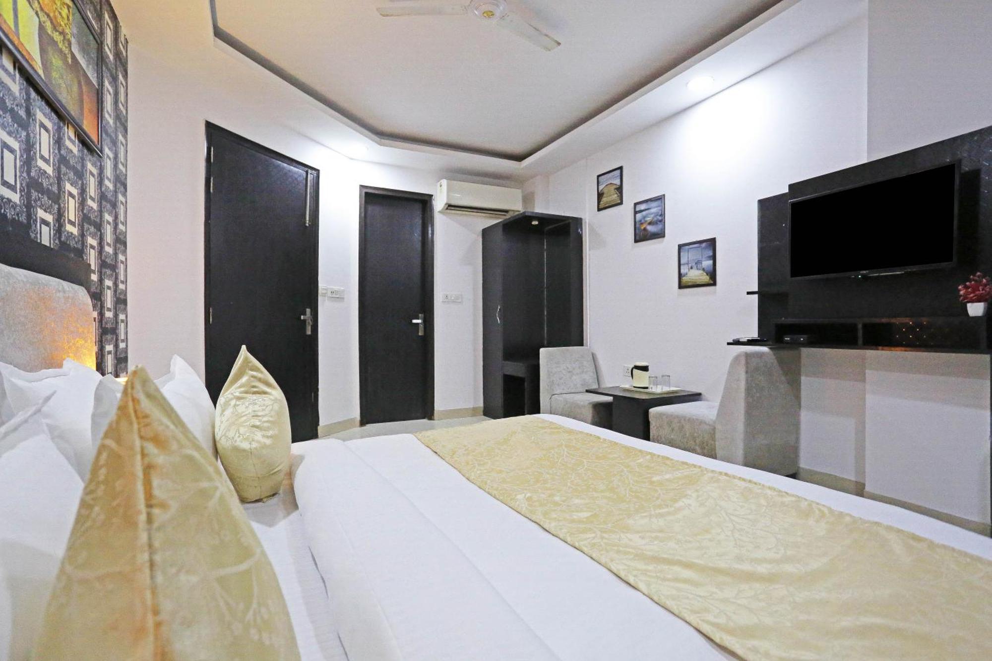 Airport Swan Near Delhi Airport 4* New Delhi
