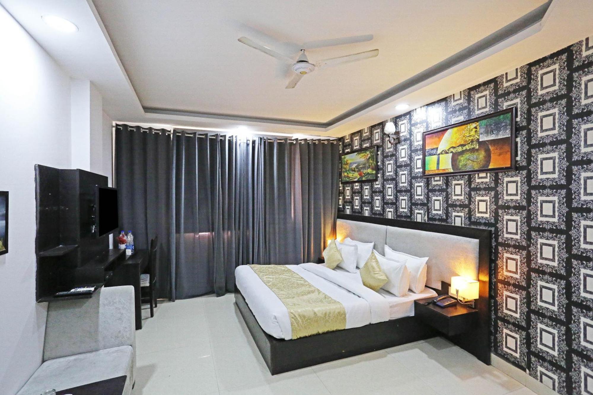 Airport Swan Near Delhi Airport 4* New Delhi