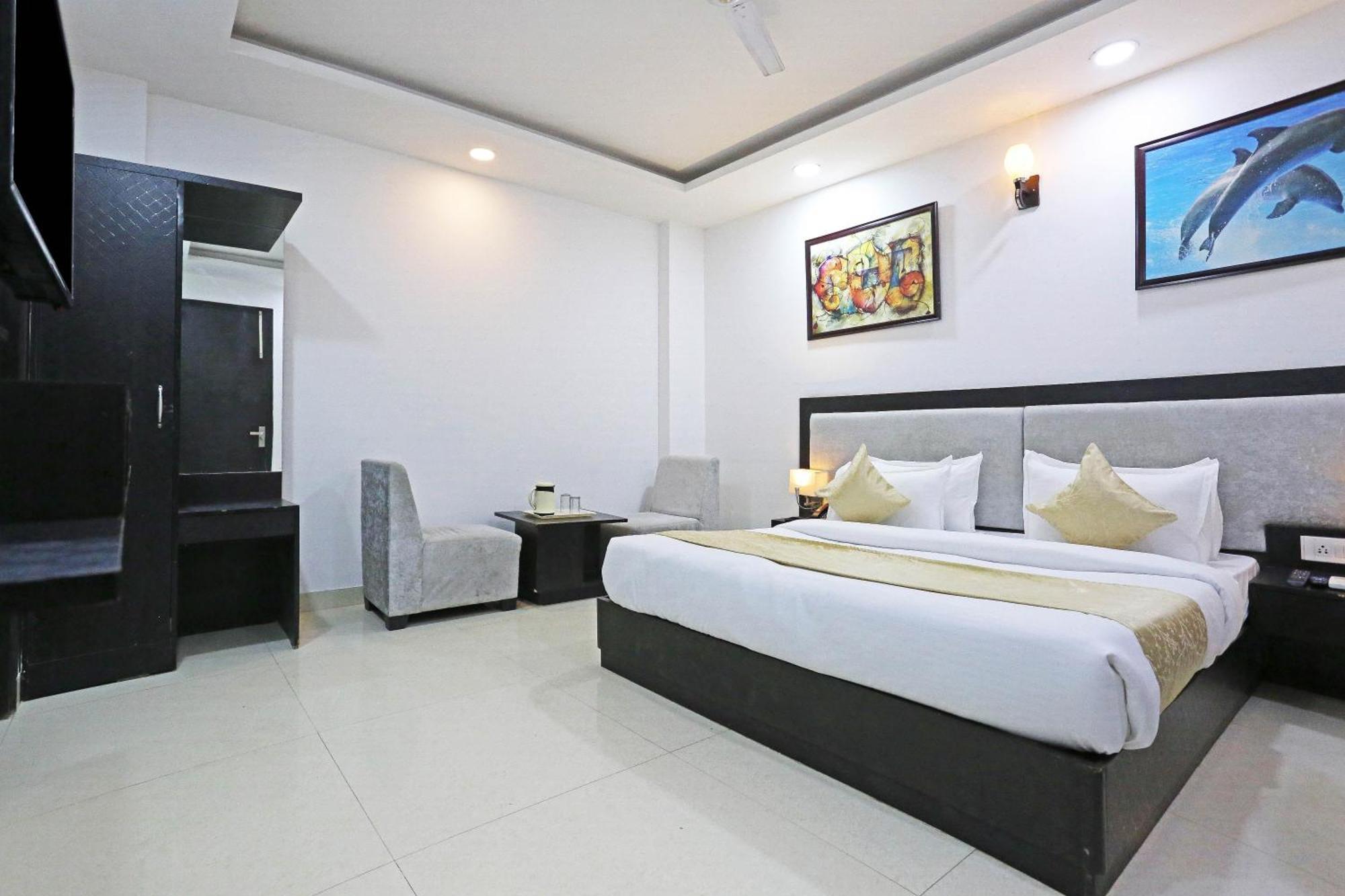 Airport Swan Near Delhi Airport 4* New Delhi