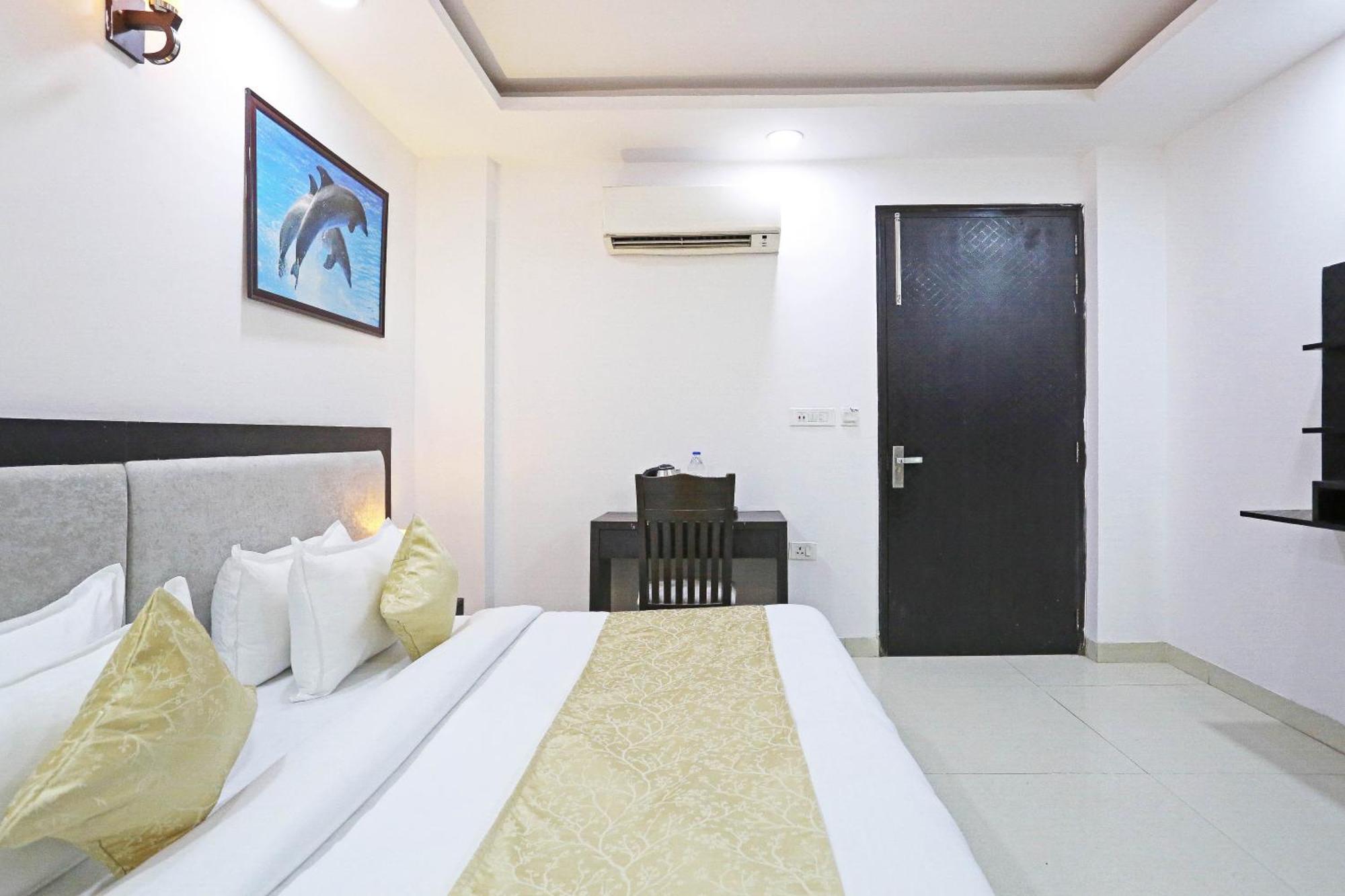 Hotel Airport Swan Near Delhi Airport