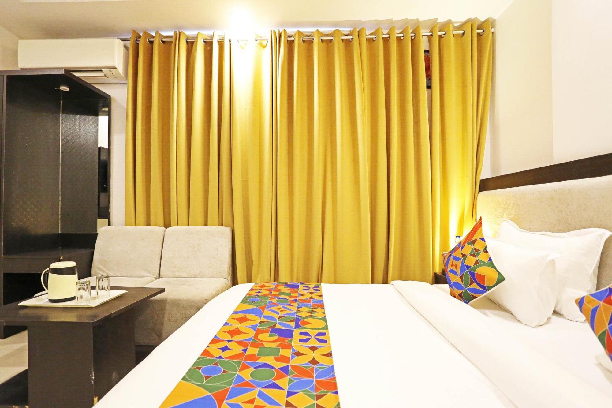 Hotel Airport Swan Near Delhi Airport
