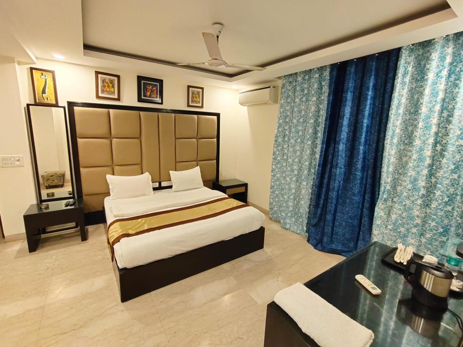 Gk Residency Kailash Colony
