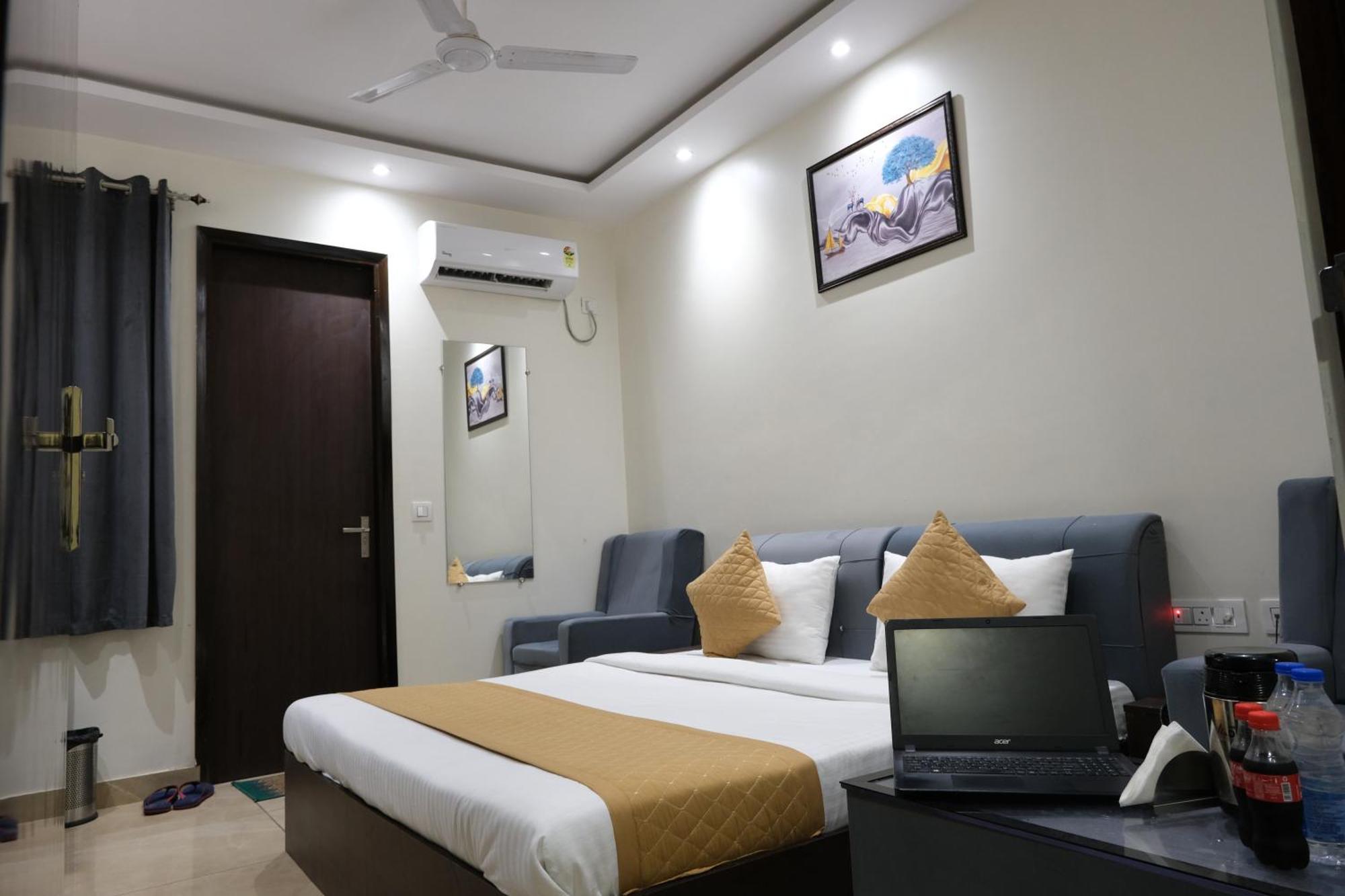 De Hocks Deluxe - Paharganj Hotel