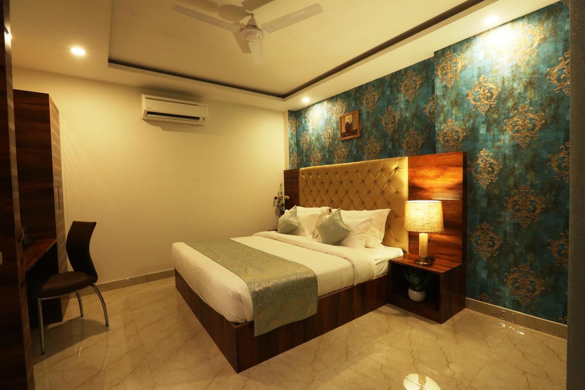 Hotel The Ventus Inn - Igi International Airport Delhi 3*