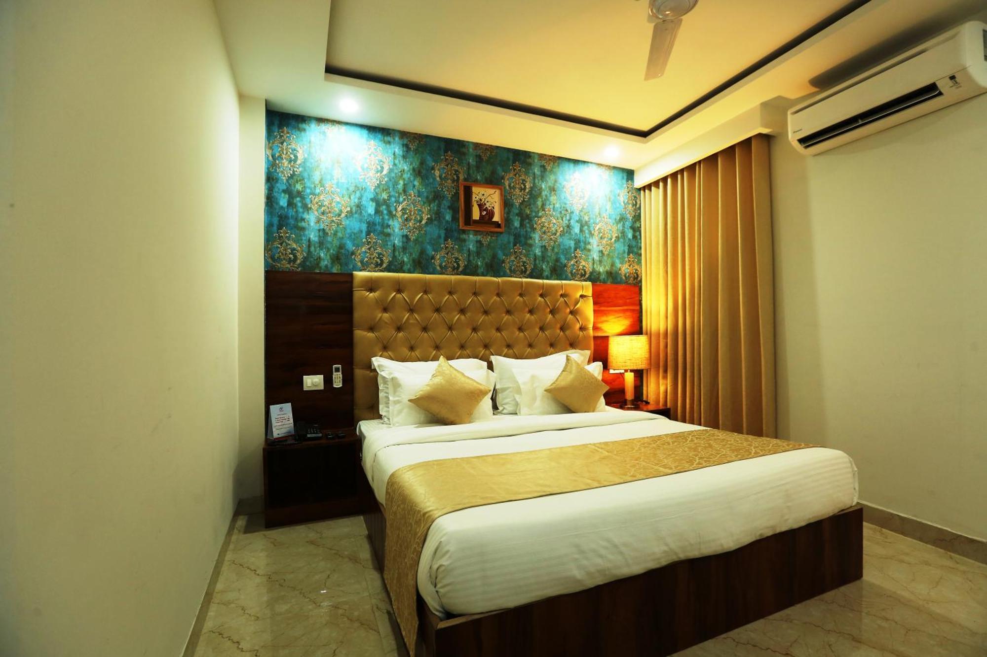 Hotel The Ventus Inn - Igi International Airport Delhi Hotel