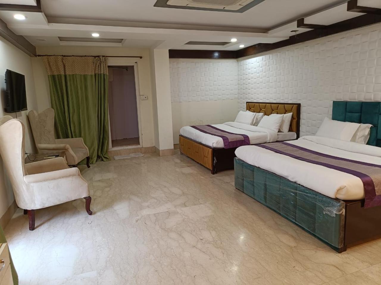 Gk Residency Kailash Colony Hotel 3*