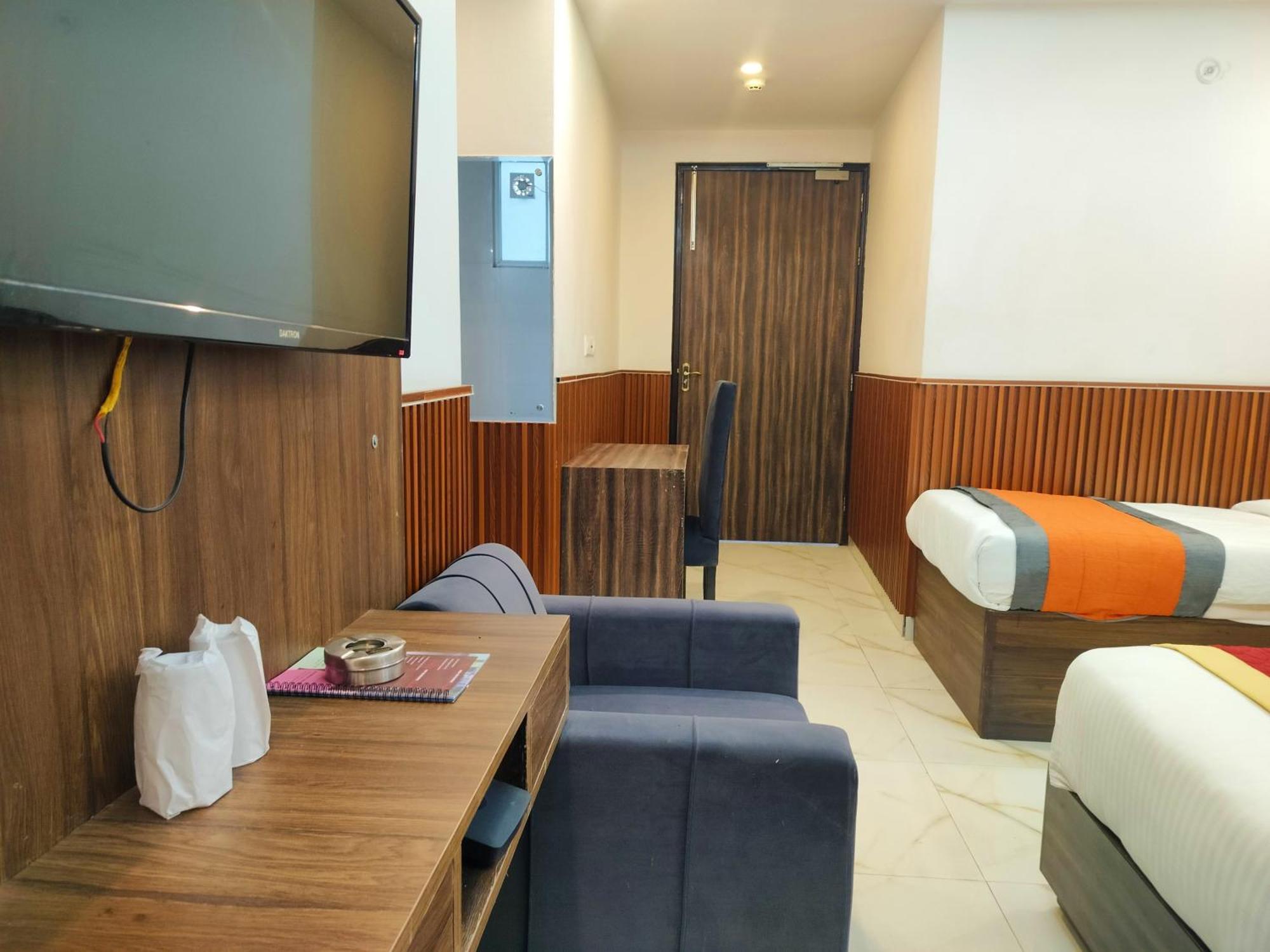 Hotel Amara Inn- Near Igi Delhi Airport