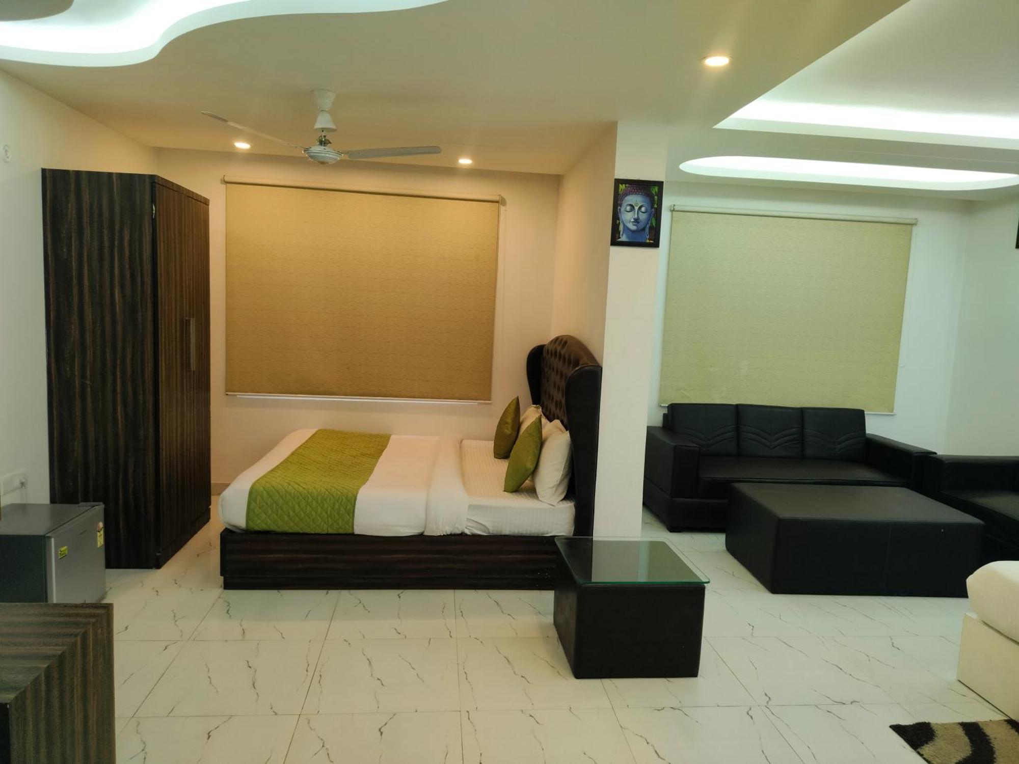 Hotel Amara Inn- Near Igi Delhi Airport 3*