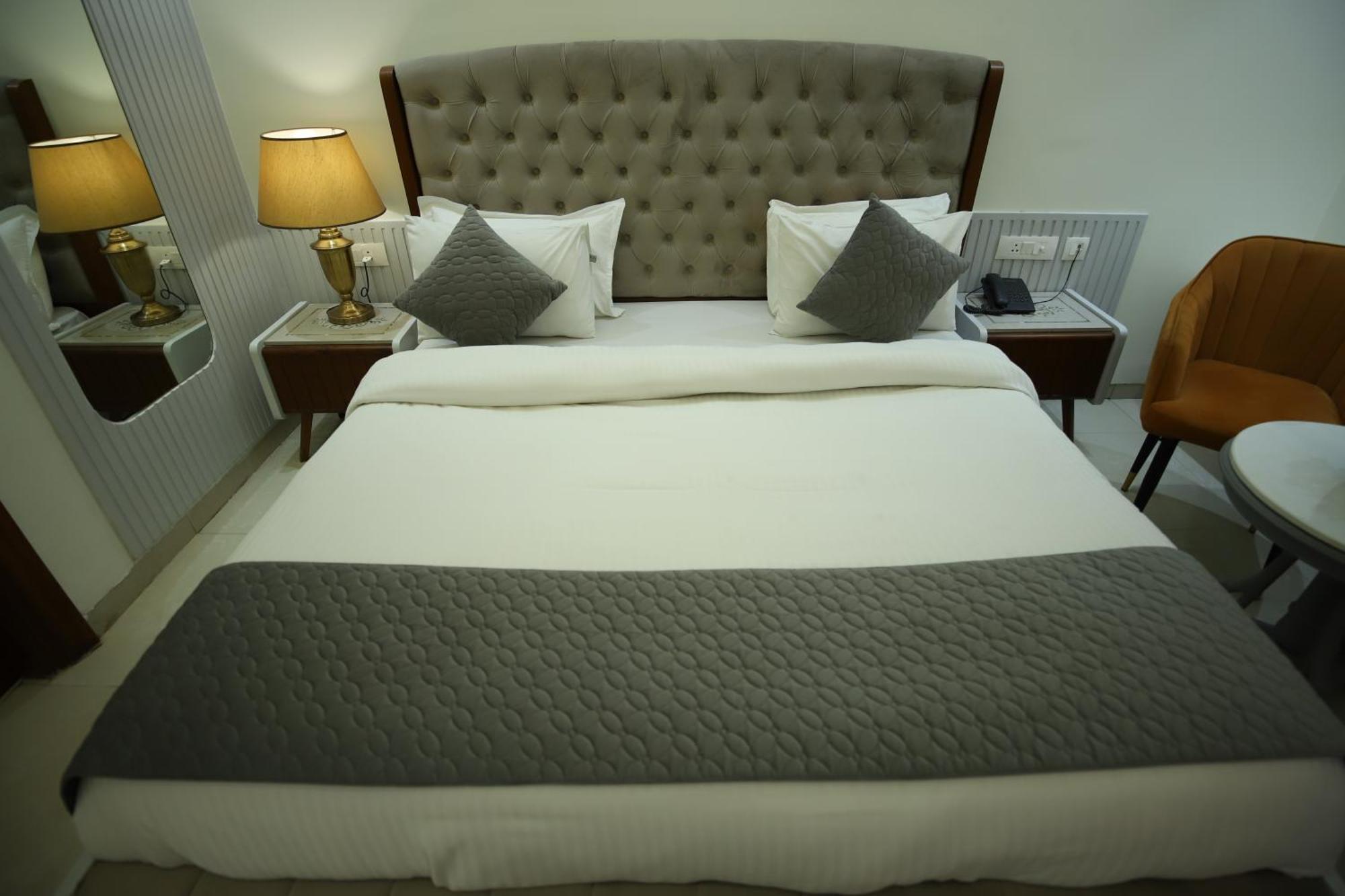 Sita International Hotel 3*