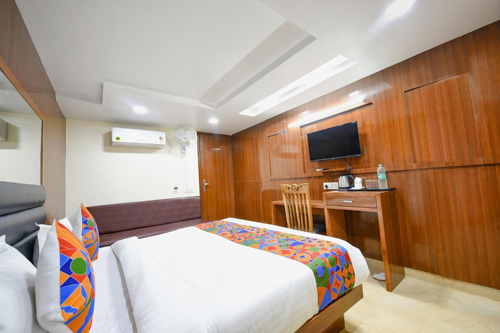 Fabhotel Mona International 3*
