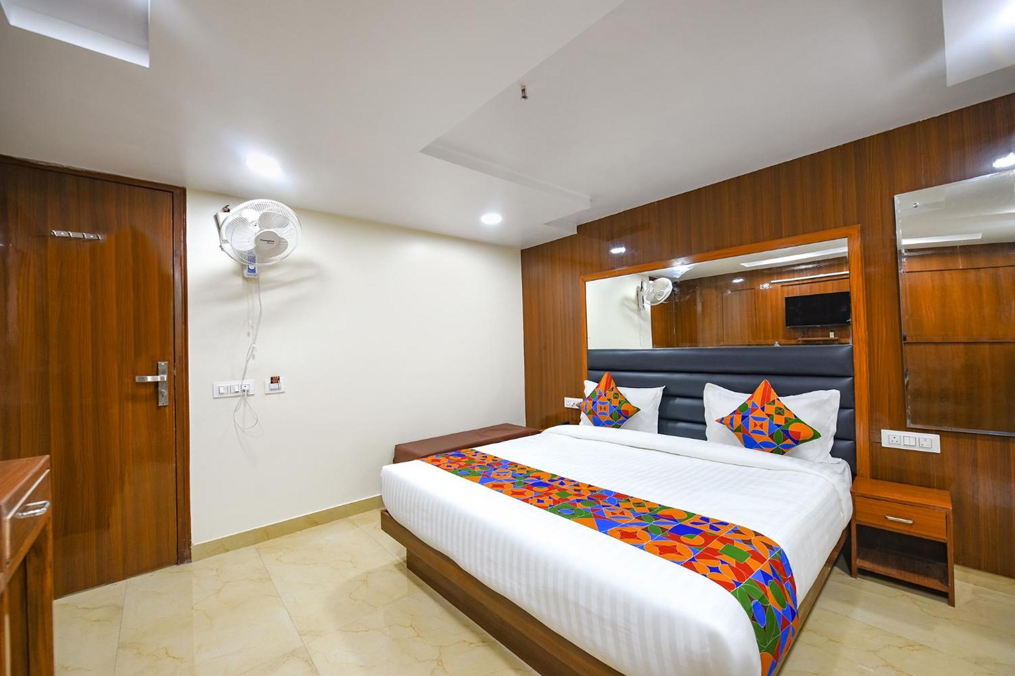 Fabhotel Mona International Hotel 3*