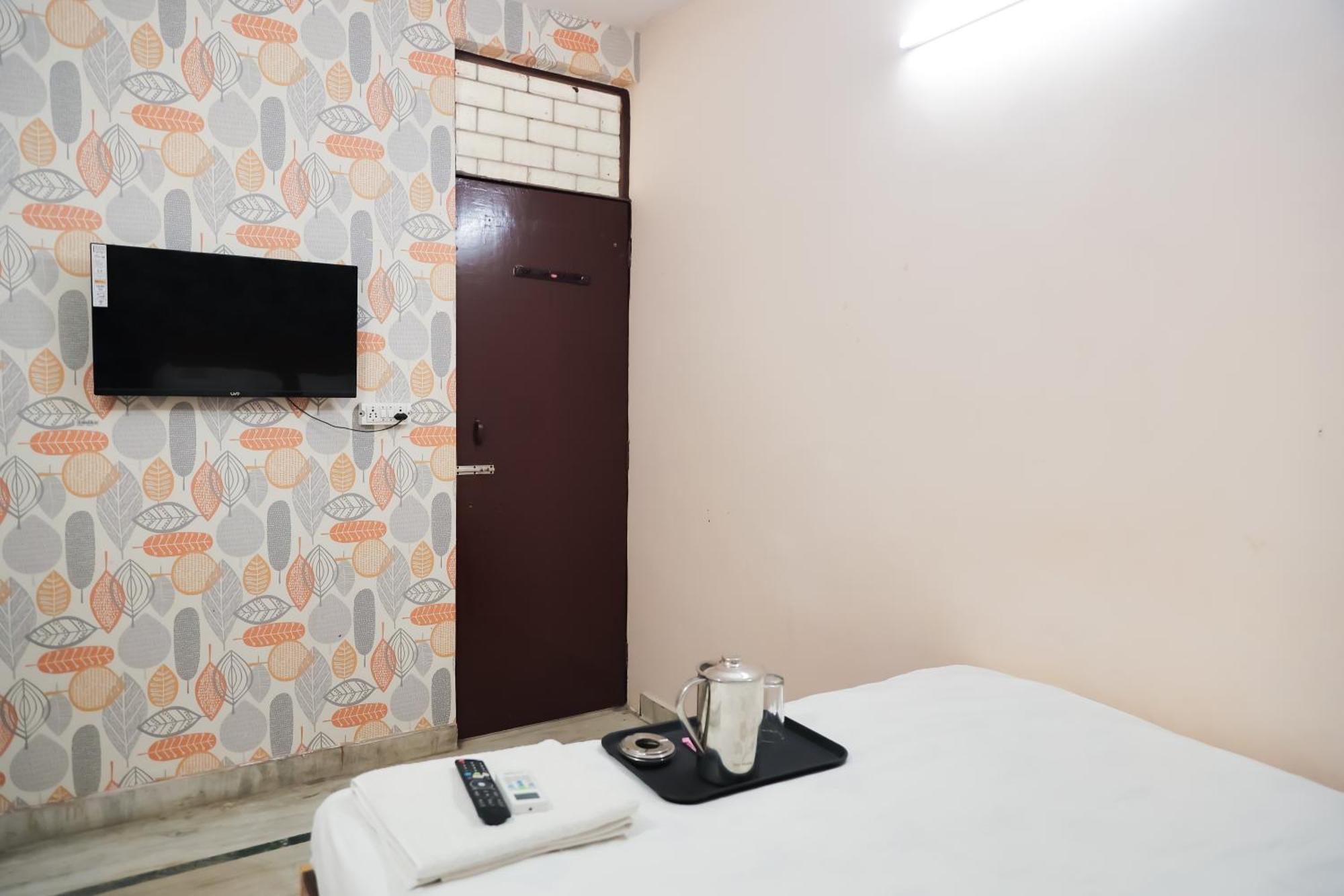 In Laxmi Nagar Hotel New Delhi