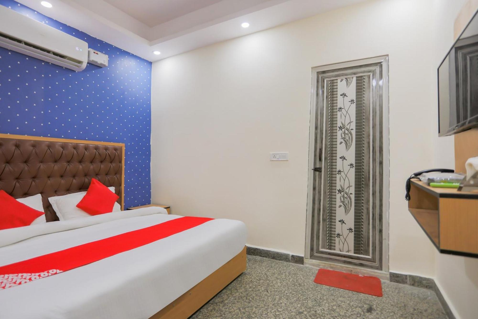 Oyo Flagship 7705 The Sky Residency Hotel