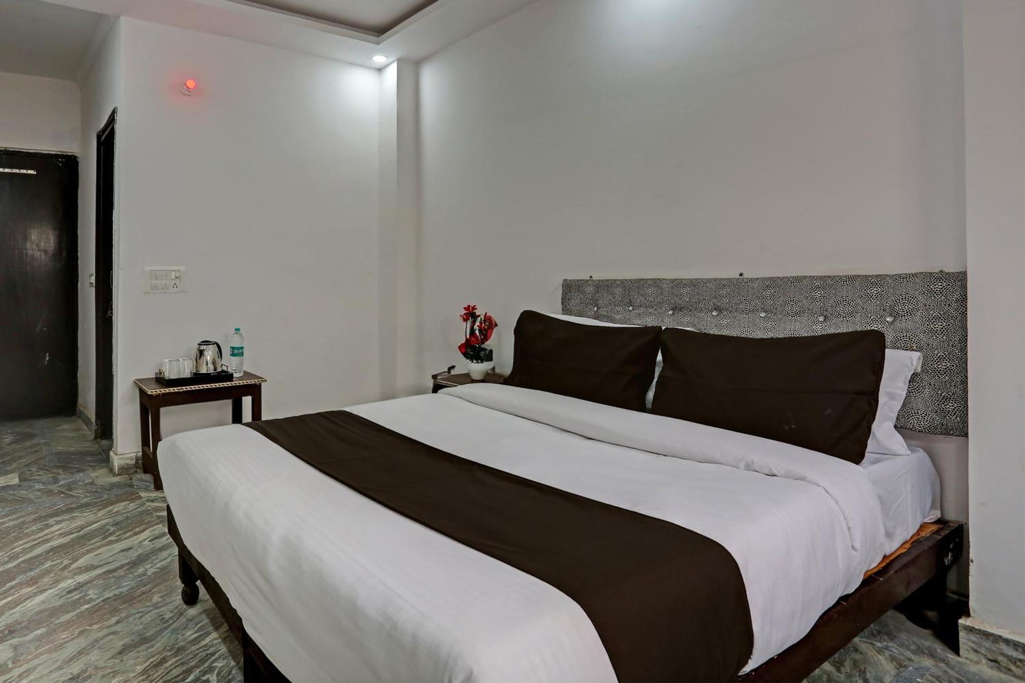 O Blue Moon Residency Delhi (National Capital Territory of India)