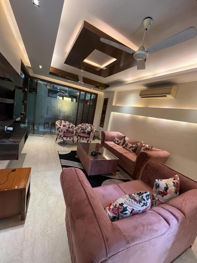 Fortune Service 4bhk D-163 Saket New Delhi