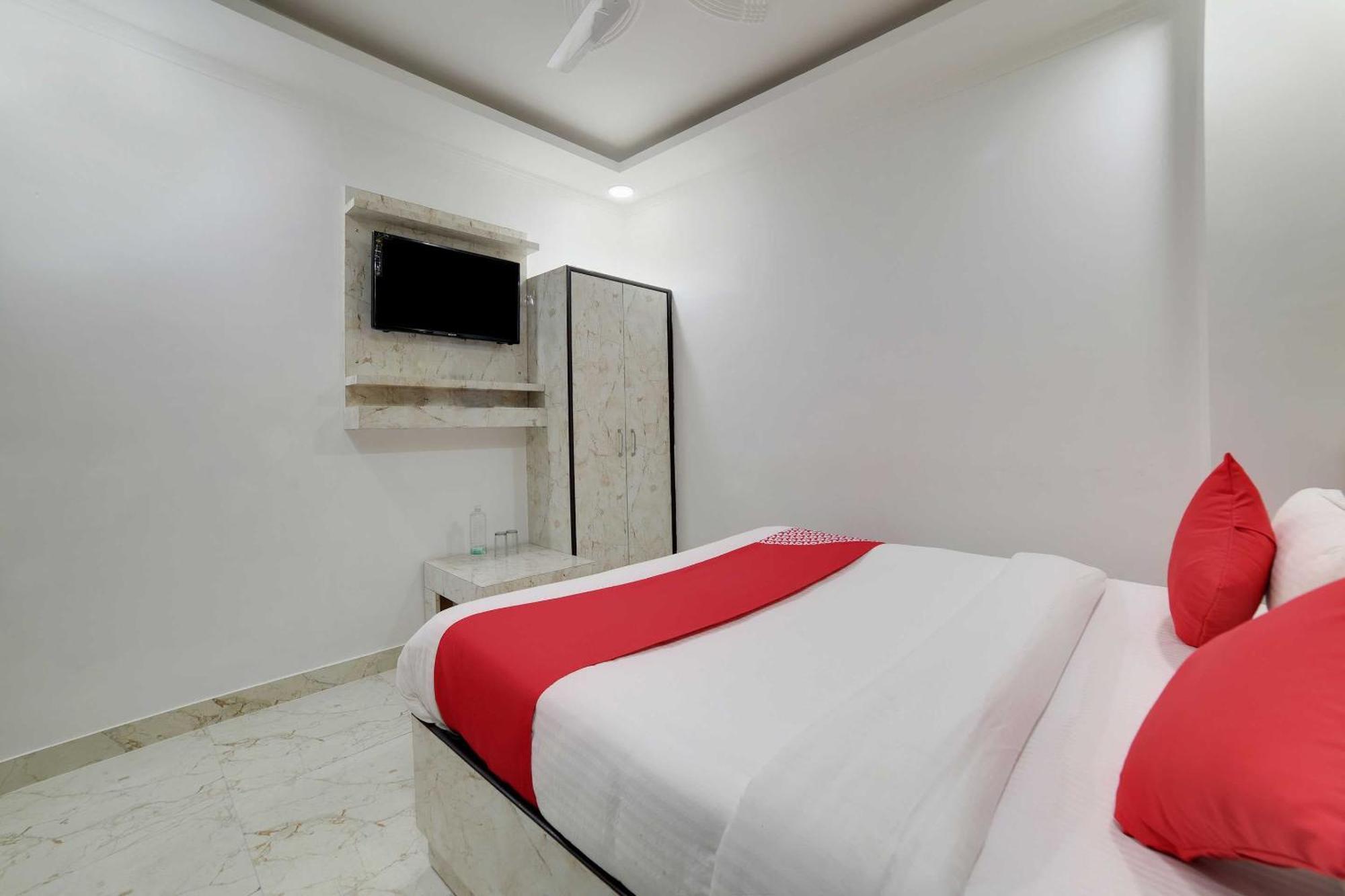Hotel O Kanak Palace 3*