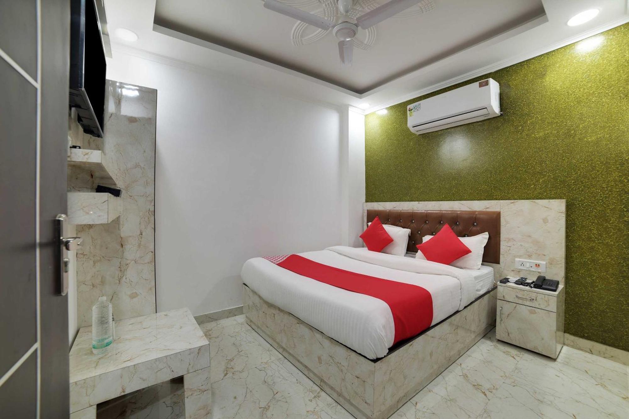 O Kanak Palace Hotel Nova Deli