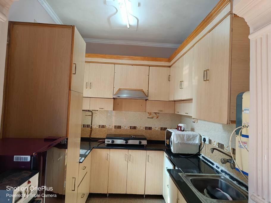 Bnbbuddy 2 Bedroom Anugraha, Dwarka * New Delhi