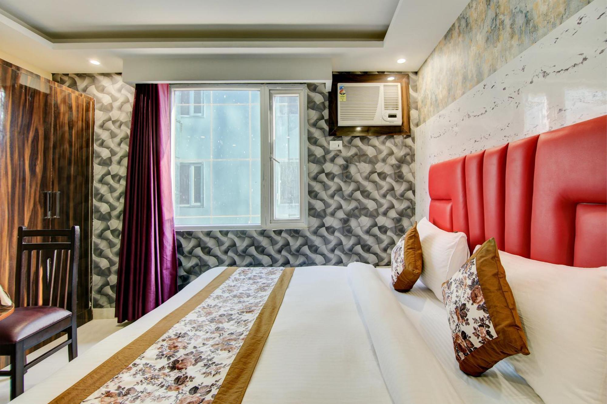 Smart Plaza Hotel New Delhi