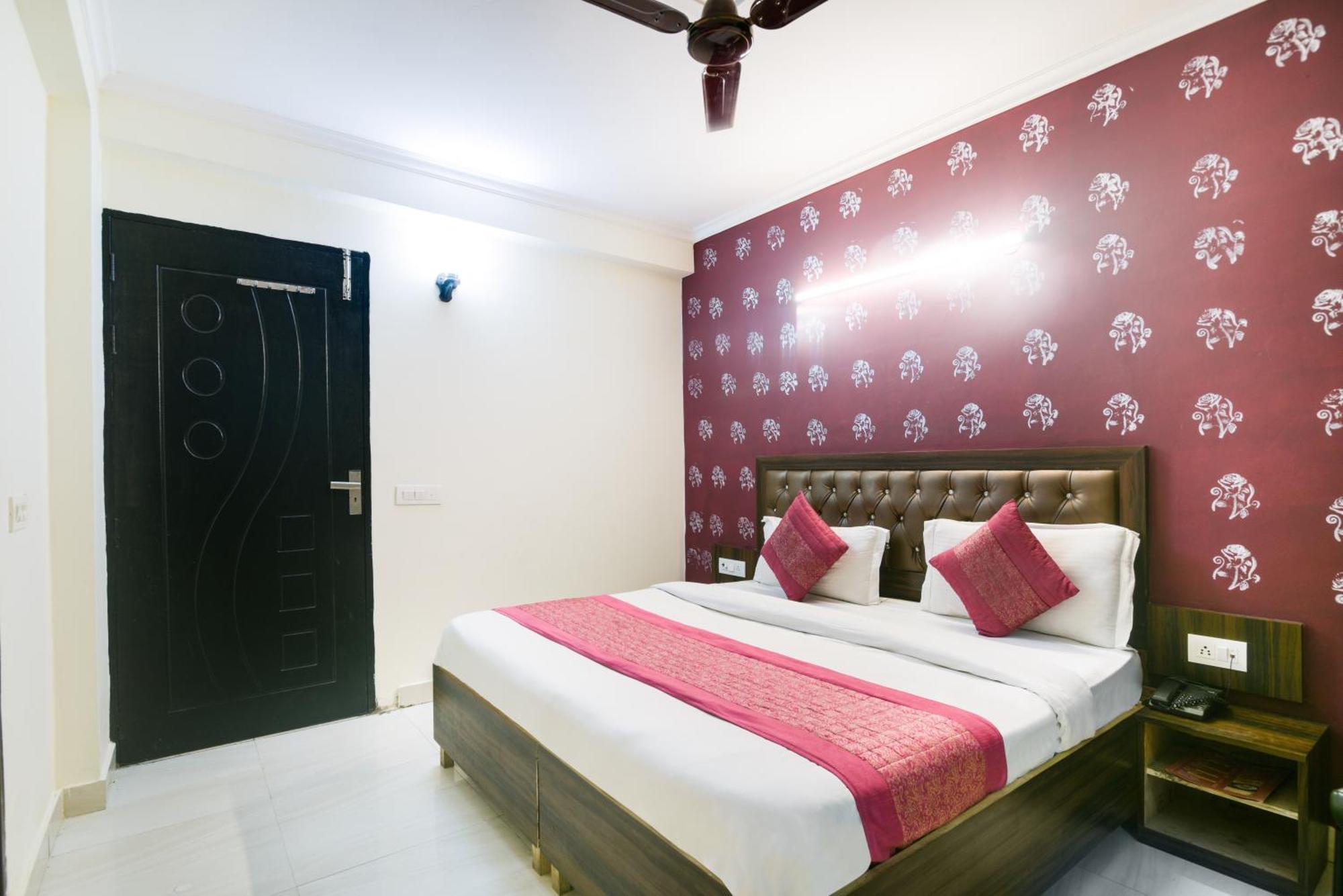 Bed & Breakfast River Front Near Igi Airport