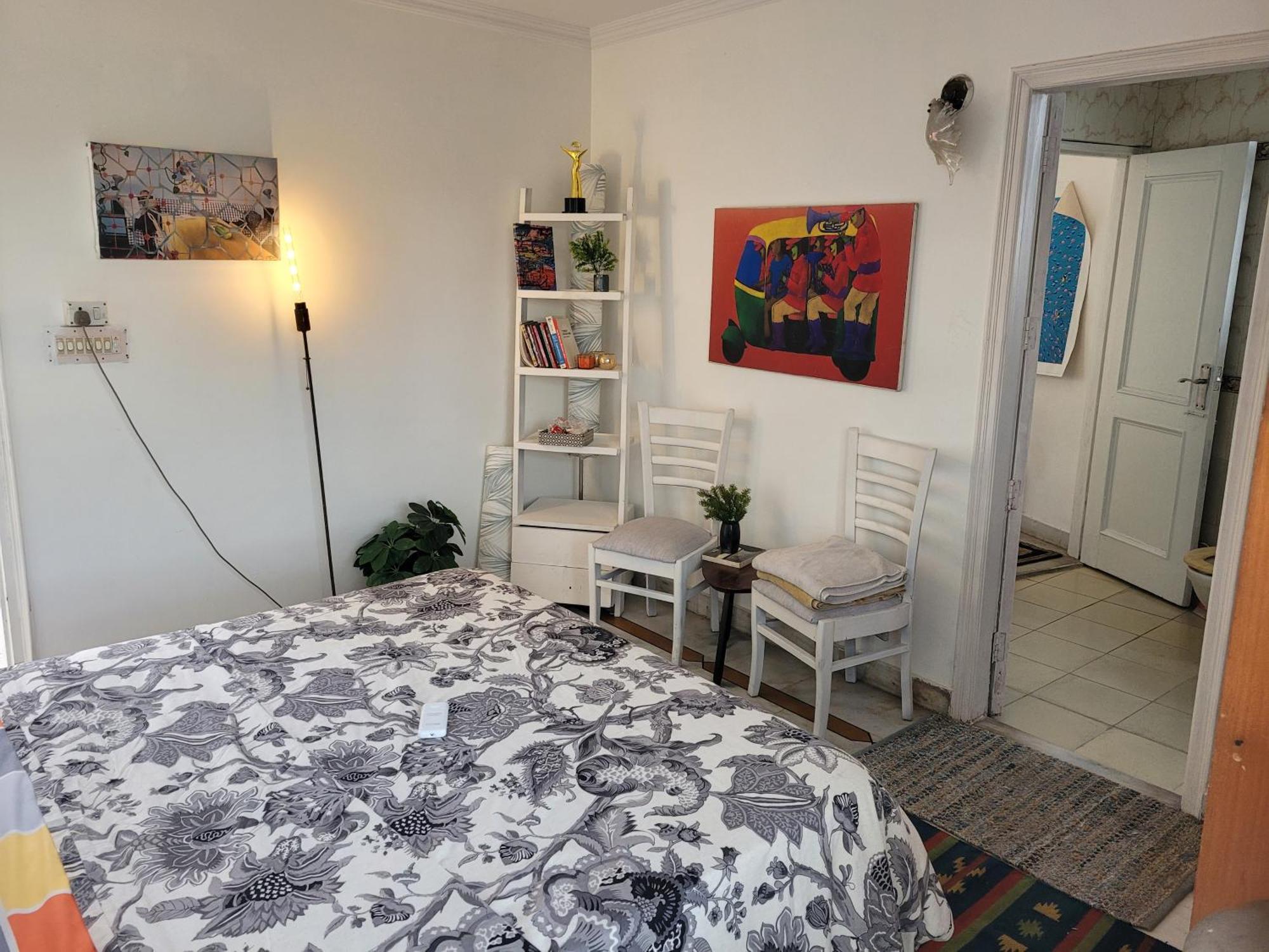 Bedroom With Private Ensuite Bathroom Nova Deli
