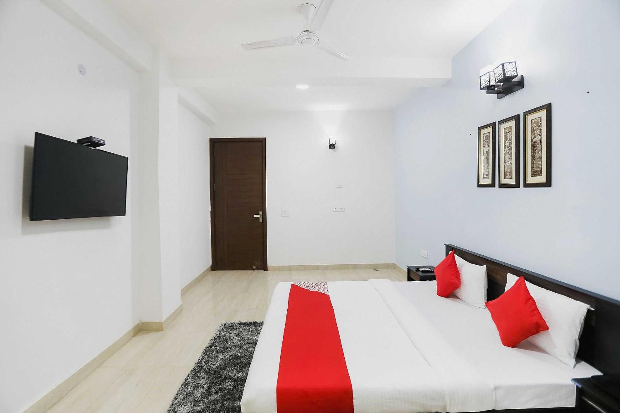 Oyo Flagship Good Vibe Hotel 3*
