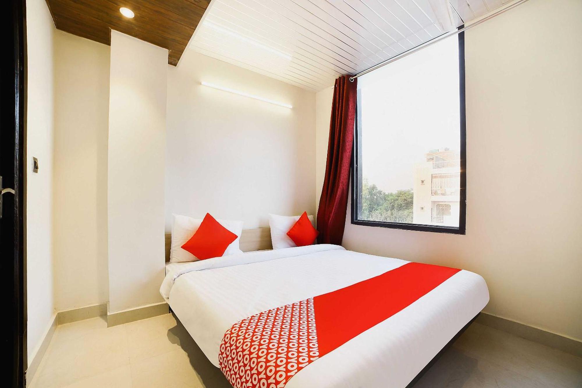 Hotel O Ashirwad Near Pitampura