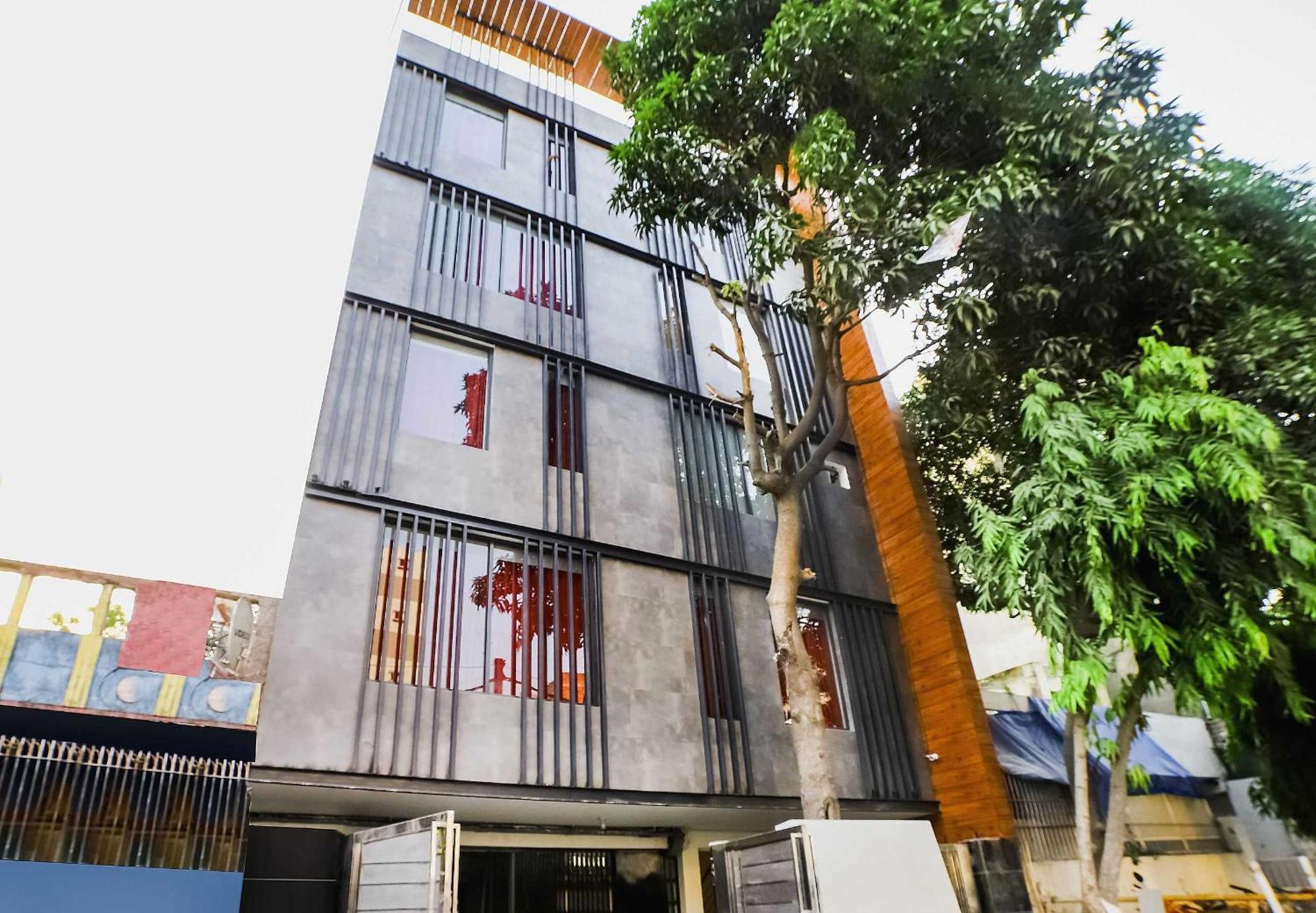 O Ashirwad Near Pitampura Hotel New Delhi