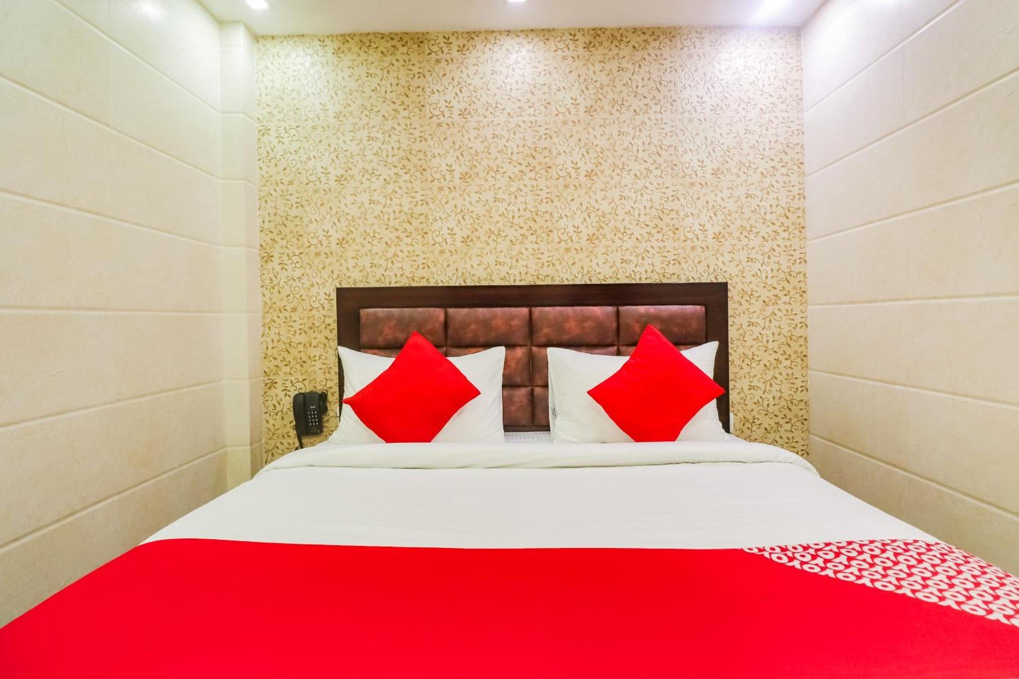 Oyo Flagship The Heights Hotel 3*
