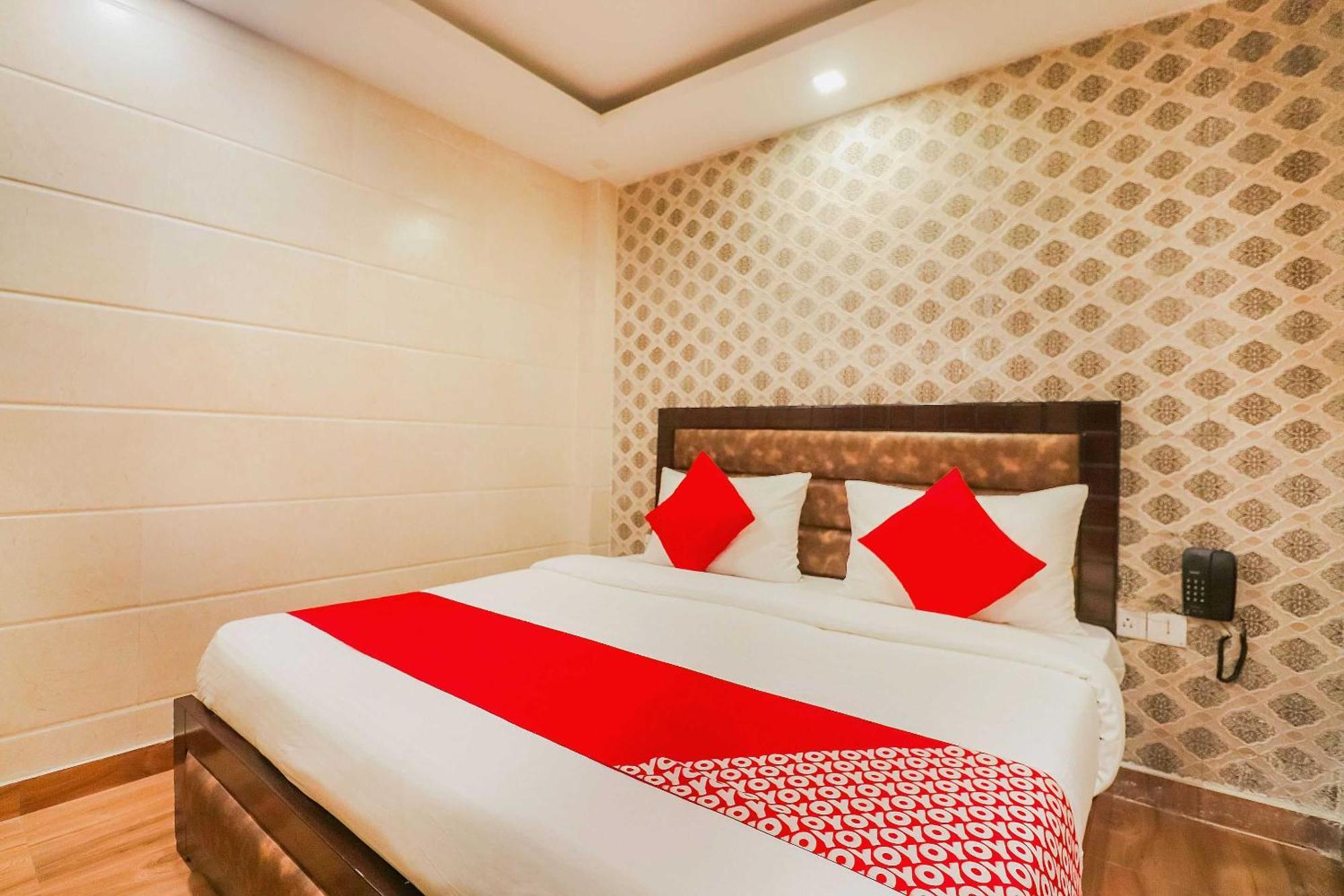 Oyo Flagship The Heights 3*