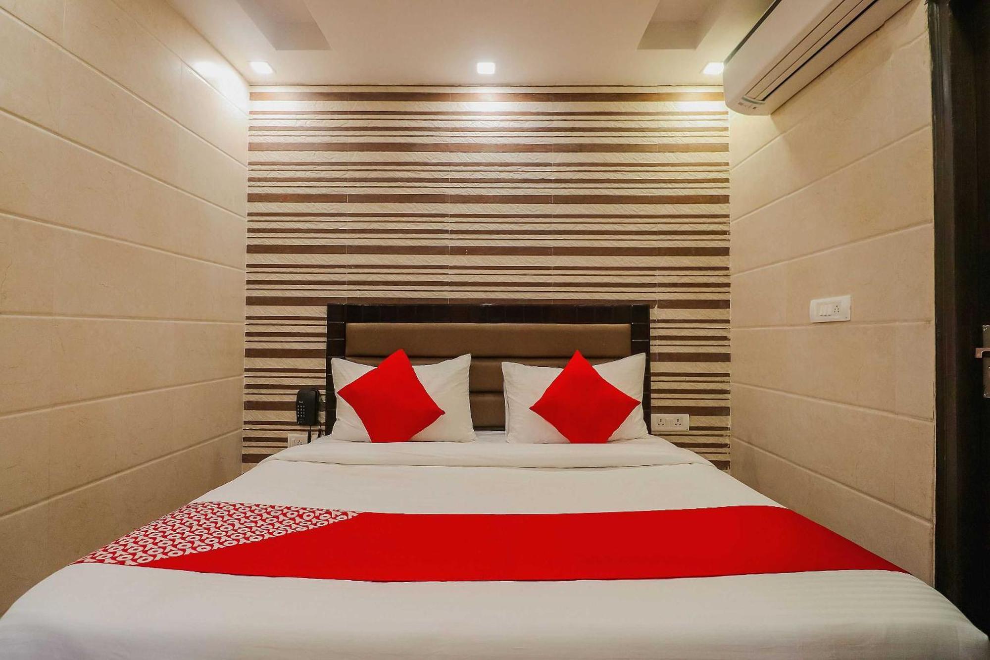 Oyo Flagship The Heights 3*
