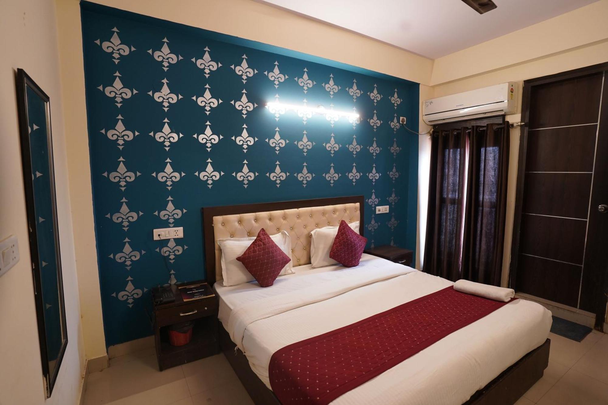 Tourist Palace Hotel