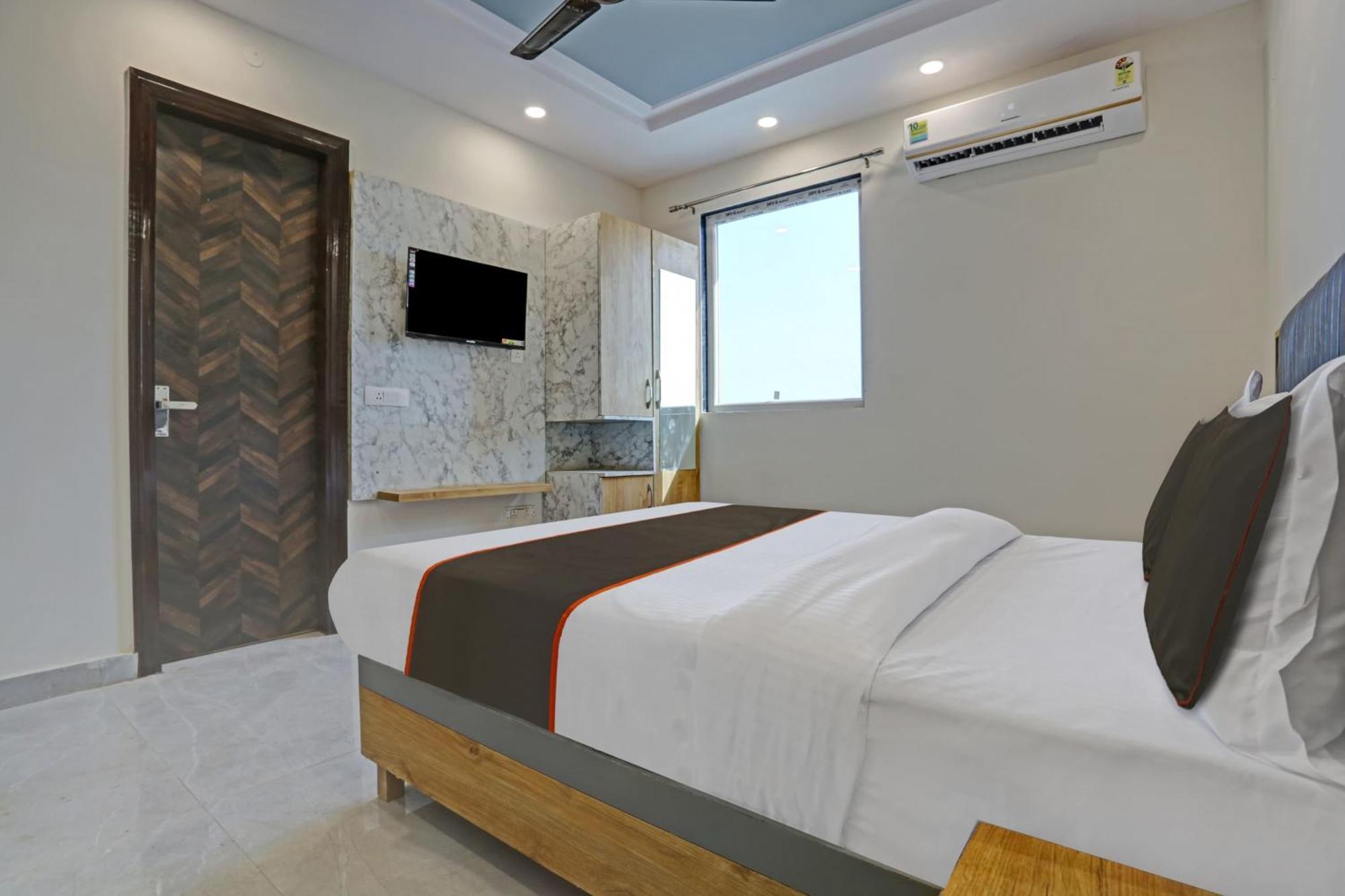 Townhouse Vip Grand Hotel