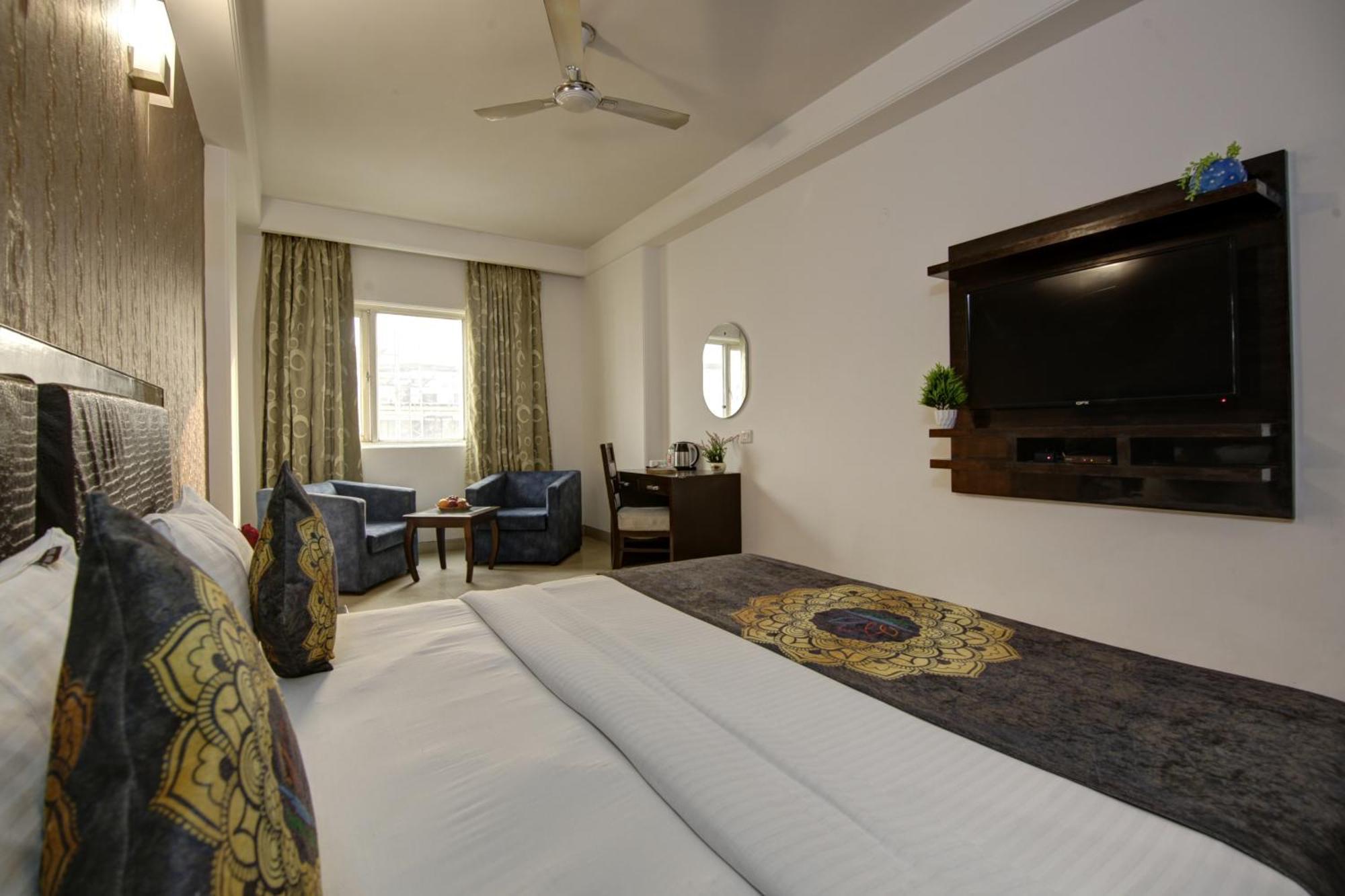 Venus Plaza 4* New Delhi