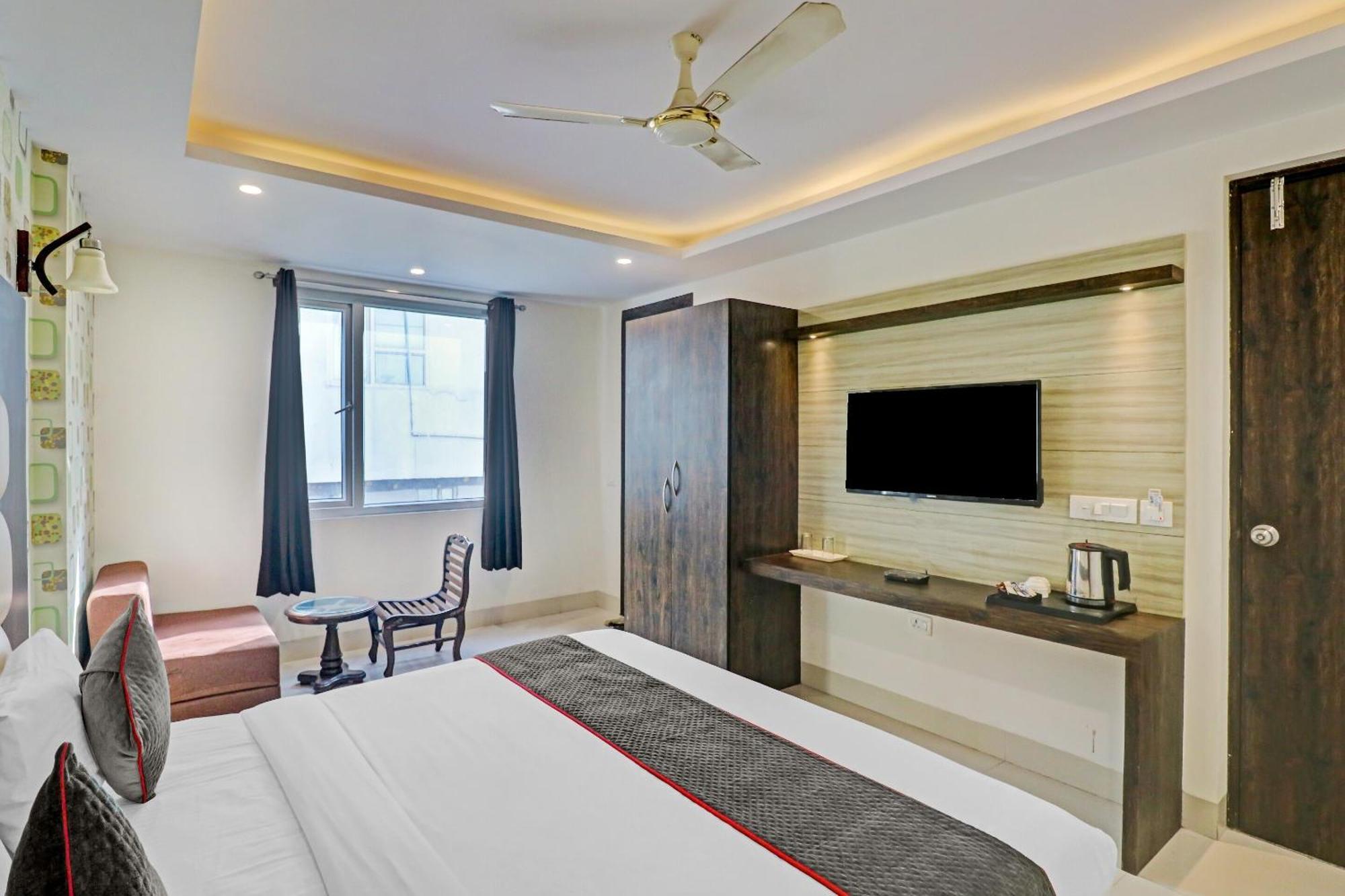 The Nirvana Delhi Airport Hotel 3*