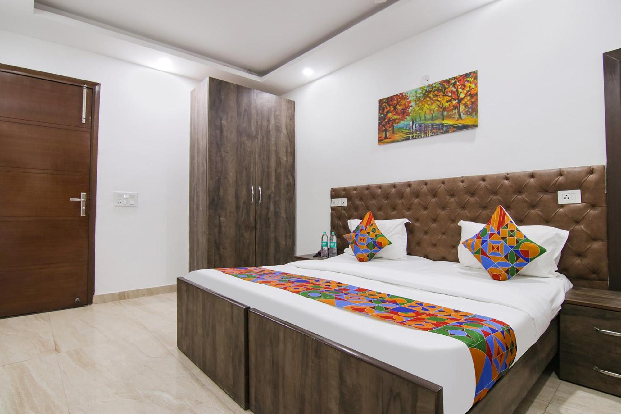 Fabexpress The Premium Guest house