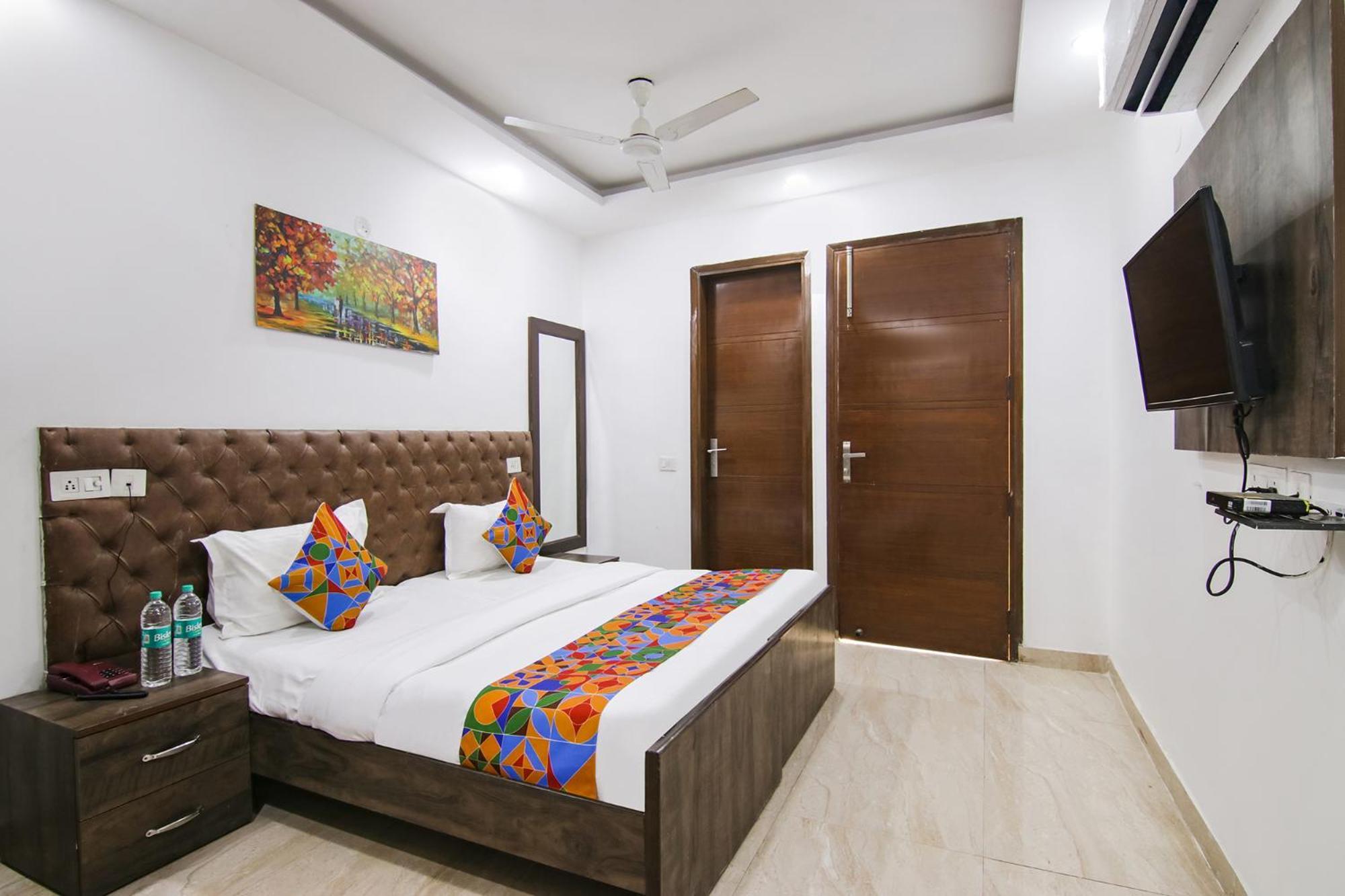 Fabexpress The Premium Guest house 3*