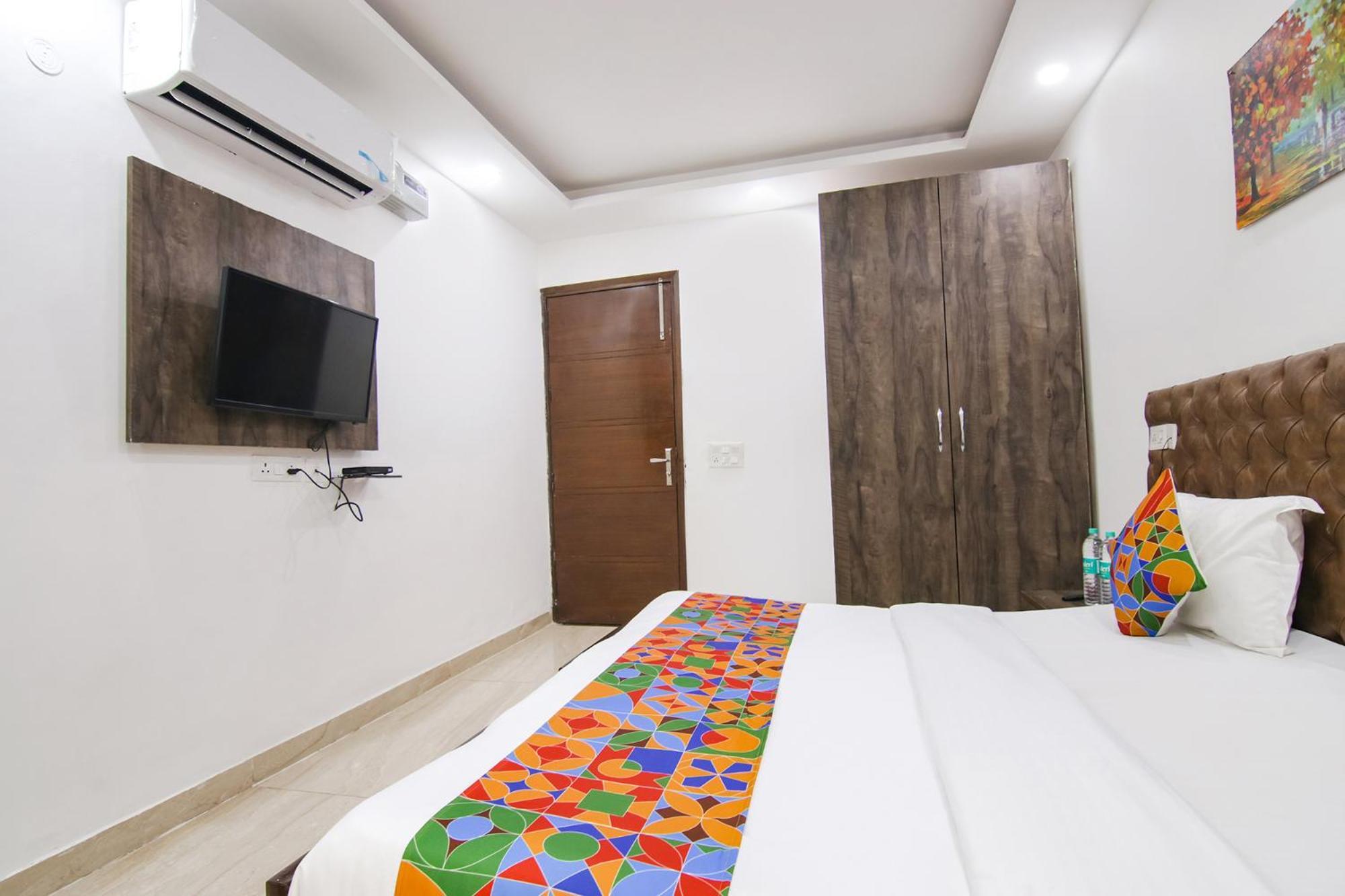 Fabexpress The Premium Guest house