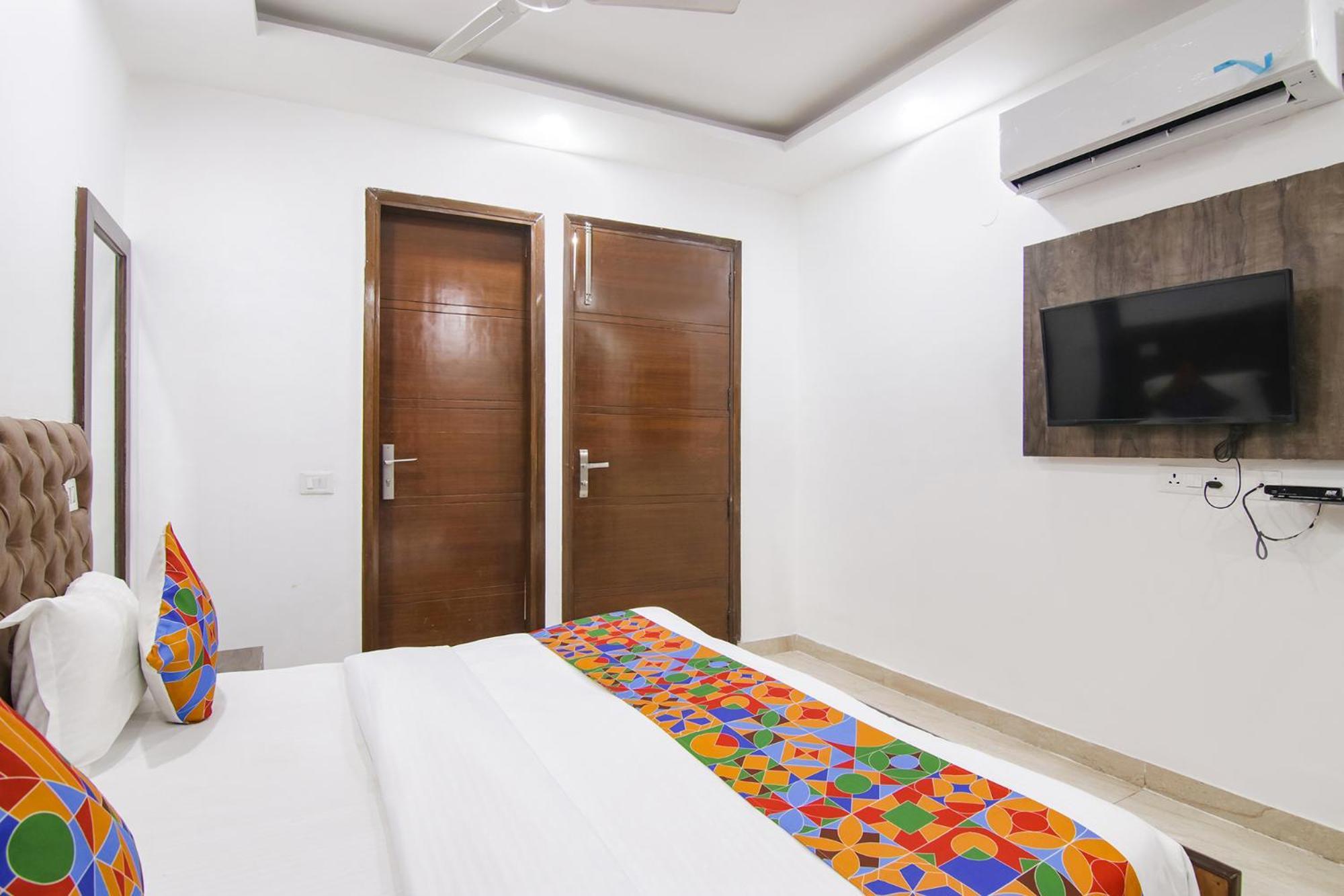 Fabexpress The Premium Guest house 3*