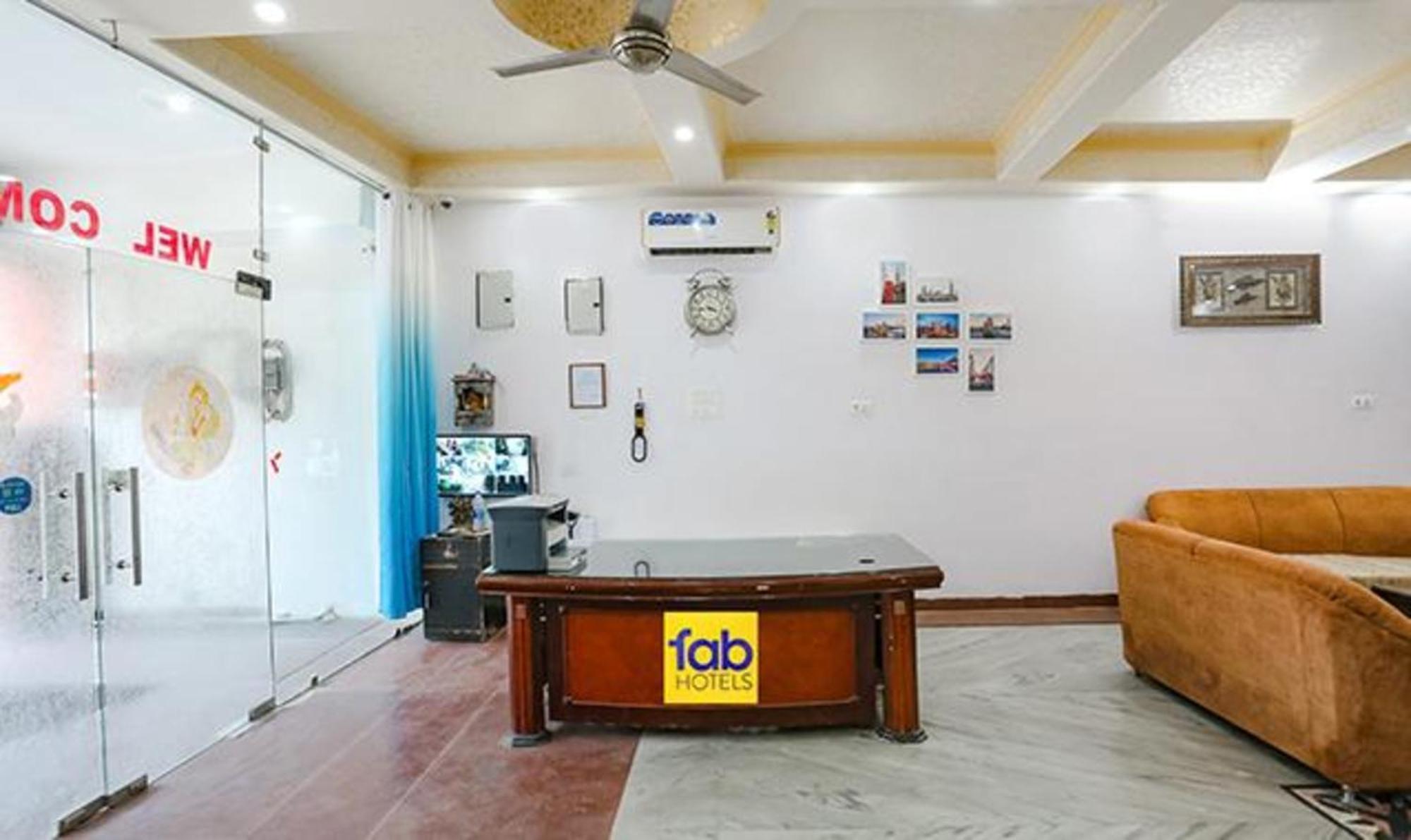 Fabexpress Premium Near Yashobhoomi Hotel 3*