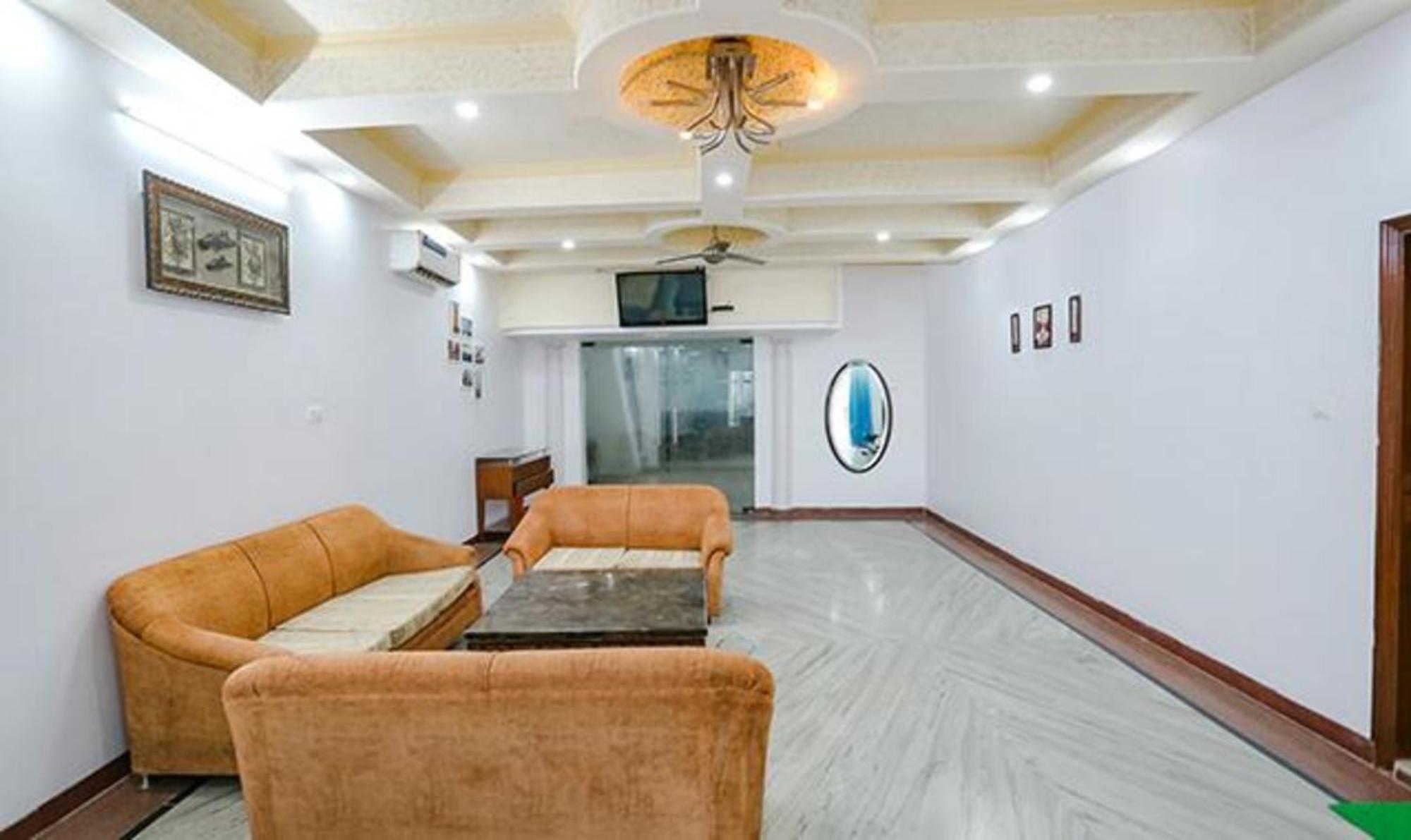 Fabexpress Premium Near Yashobhoomi Delhi (National Capital Territory of India)