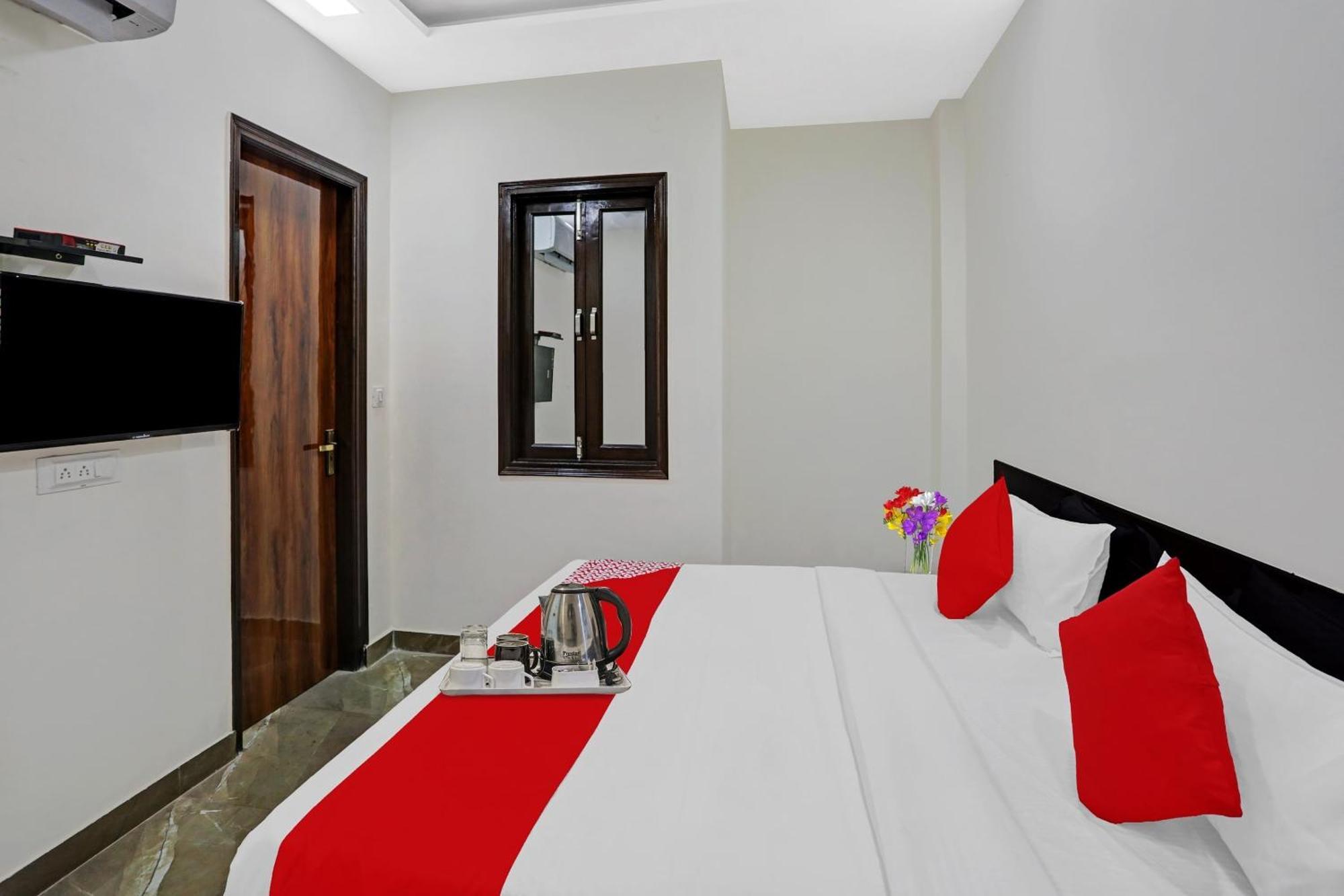 O Mayur 3* Delhi (National Capital Territory of India)