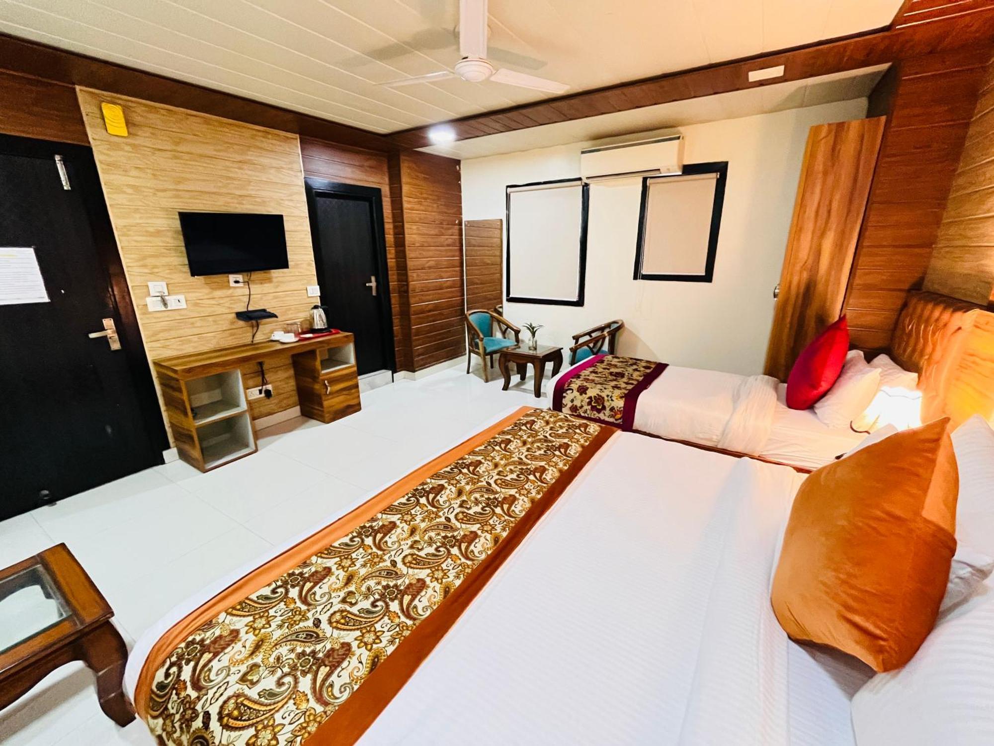 Airport Nysha Palace 3* New Delhi