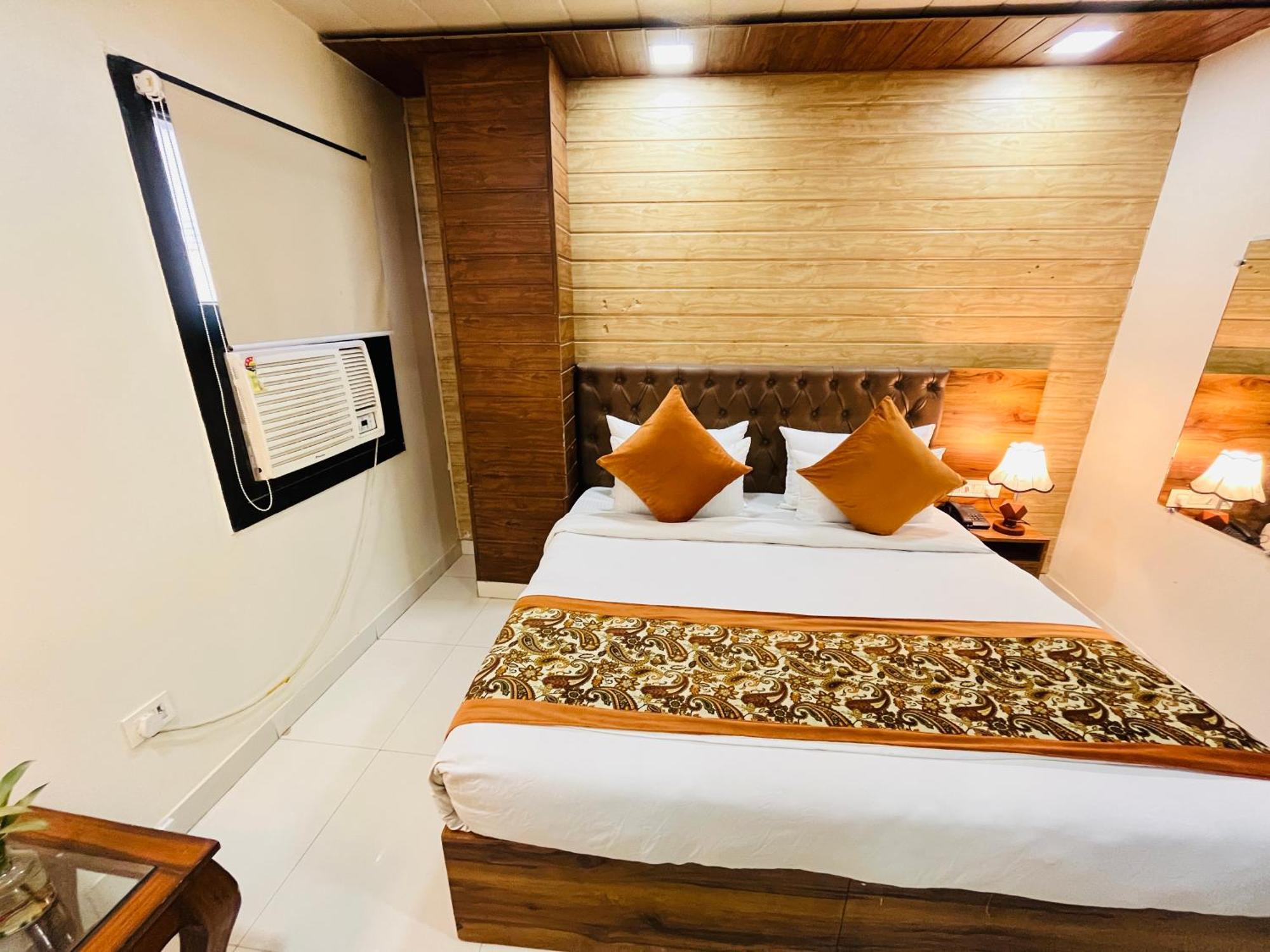 Hotel Airport Nysha Palace New Delhi