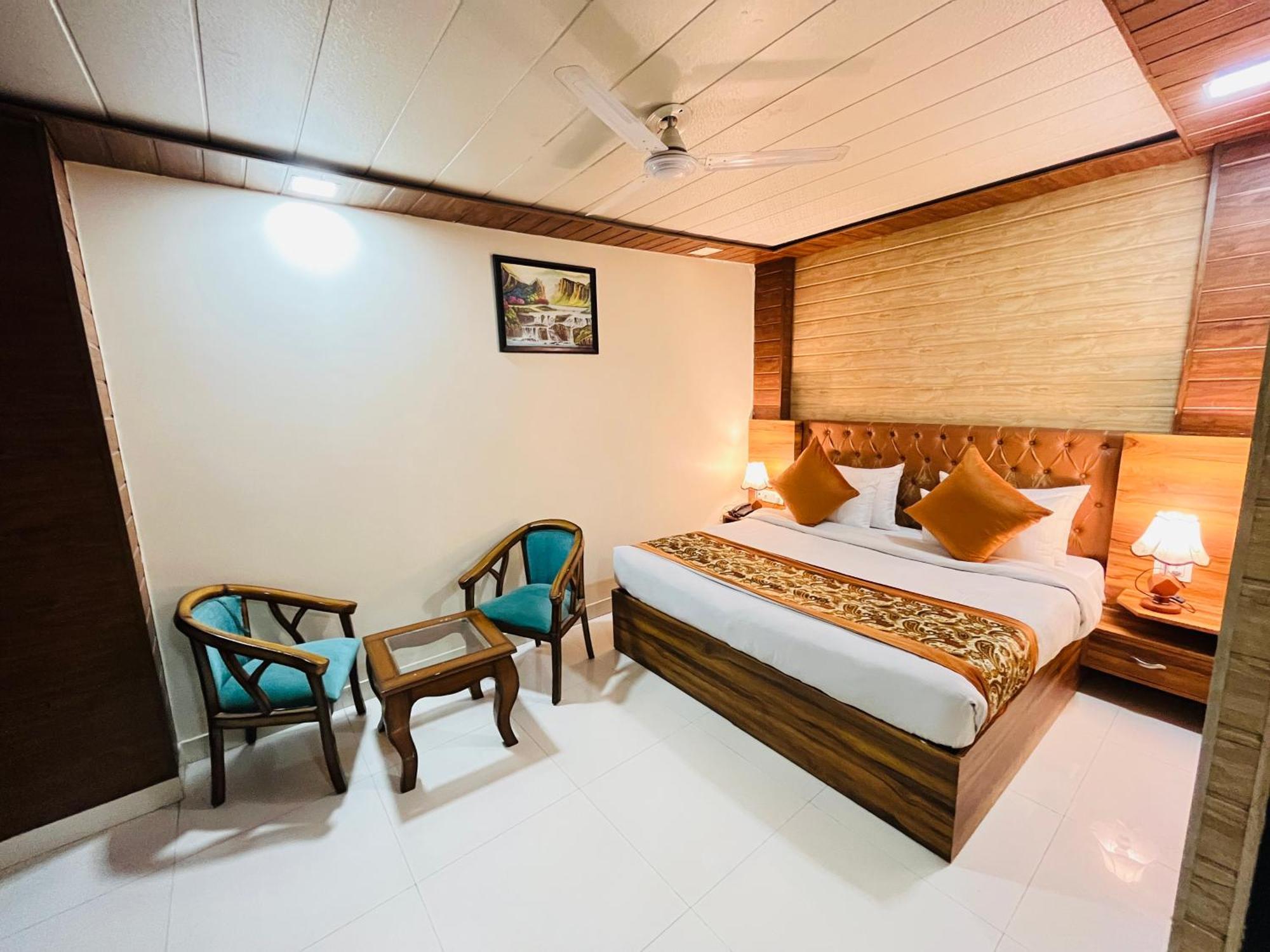 Airport Nysha Palace Hotel