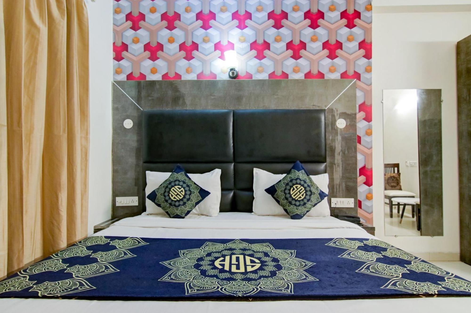Hotel Hsp At Delhi Airport 3*