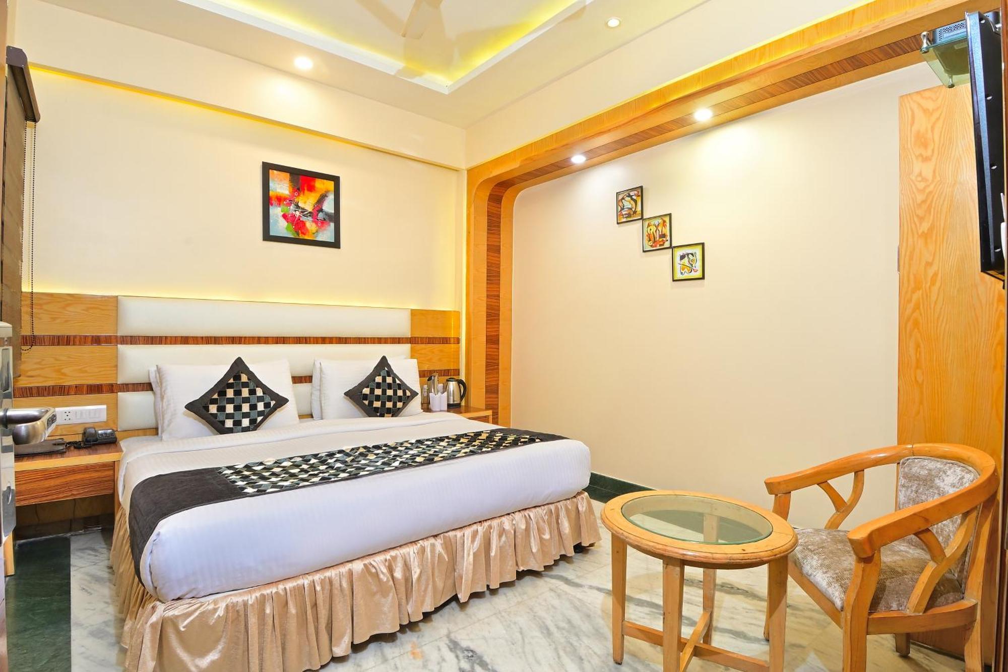 Hari Piorko Grand - 2 Min From New Railway Station 4*