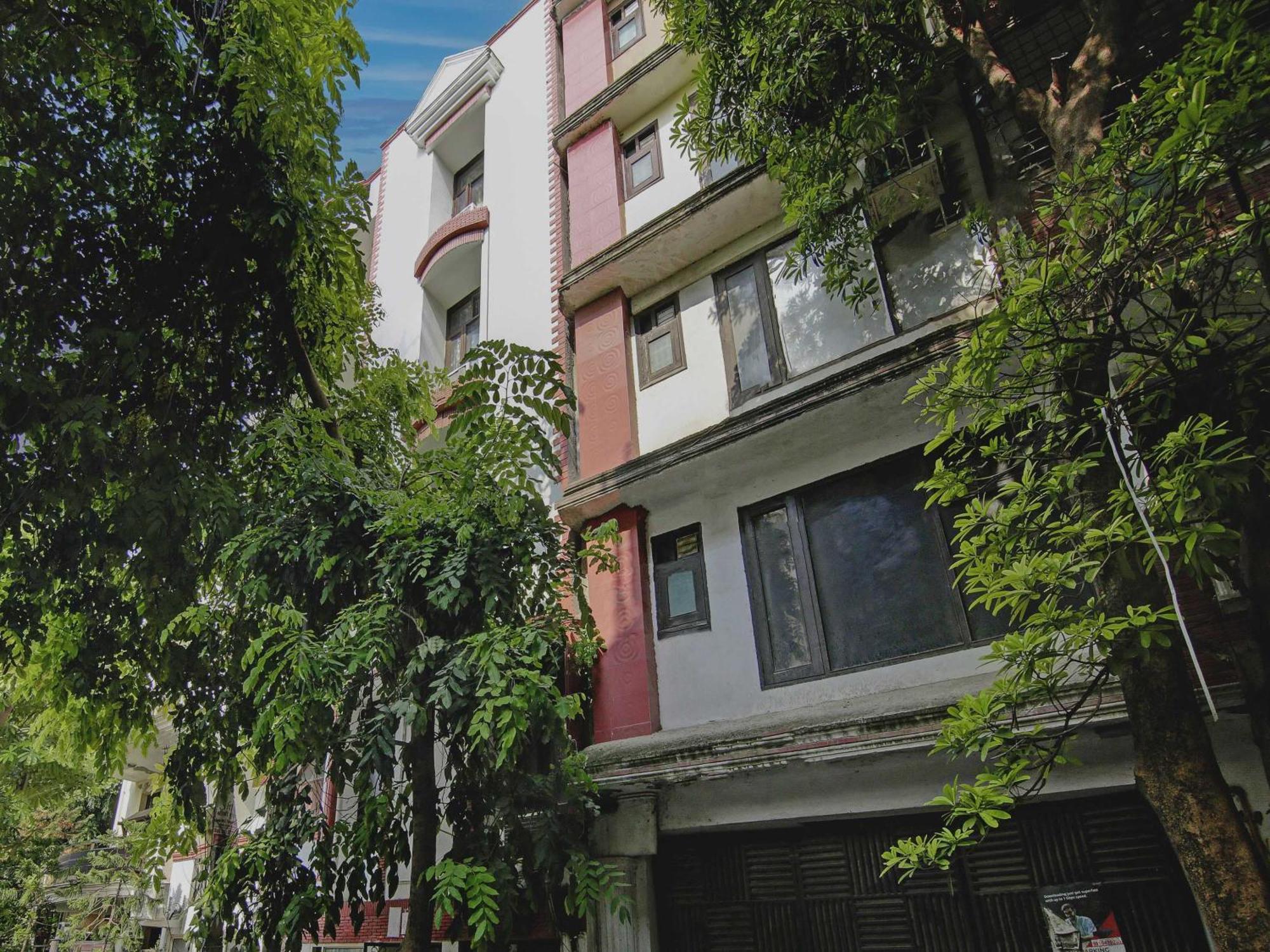 Hotel O Spacious 4*