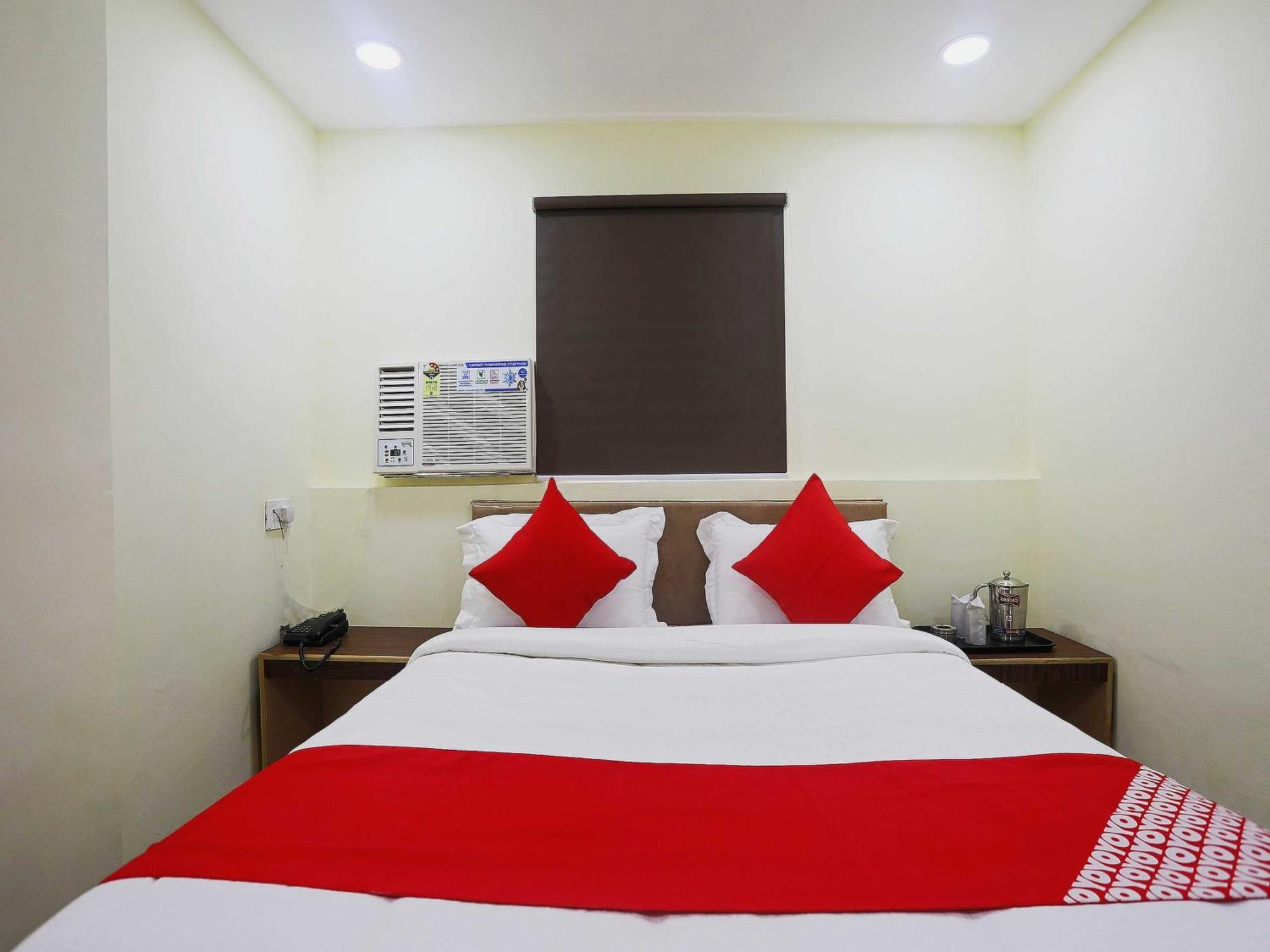Oyo Mannat Hotel