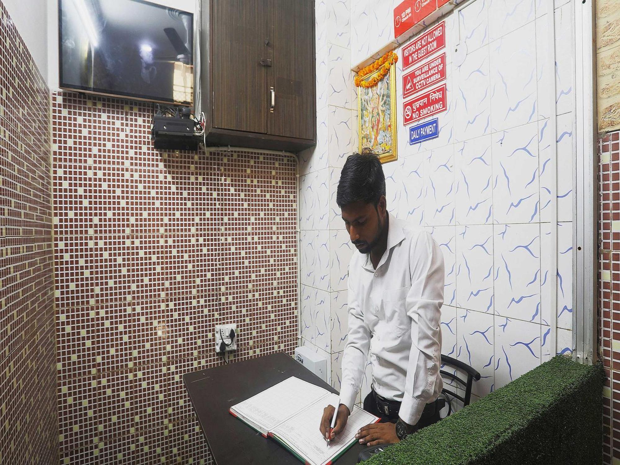 Hotel Oyo Mannat